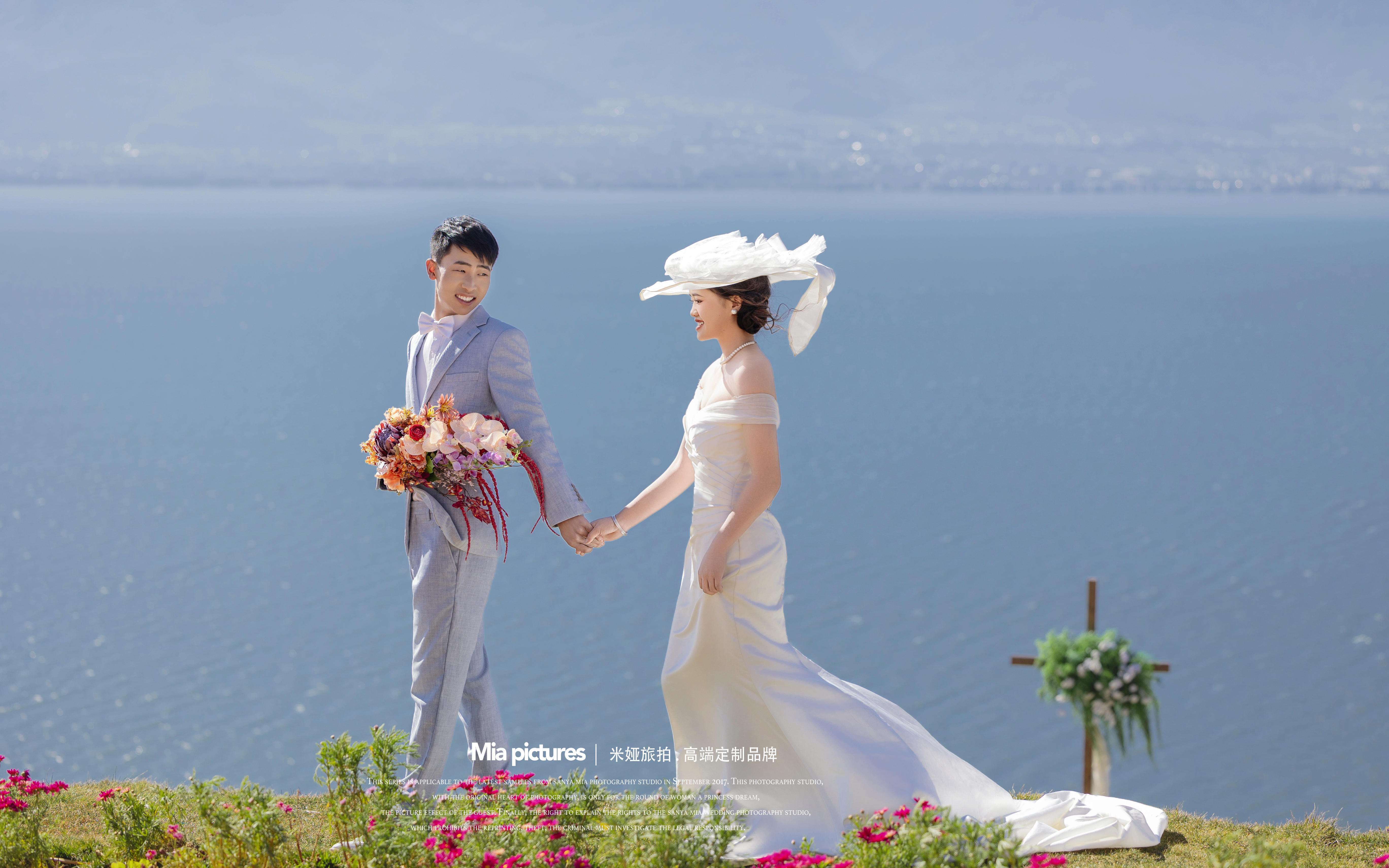 營造出歐式風情濃郁的神殿把婚紗照??當成一次劇情