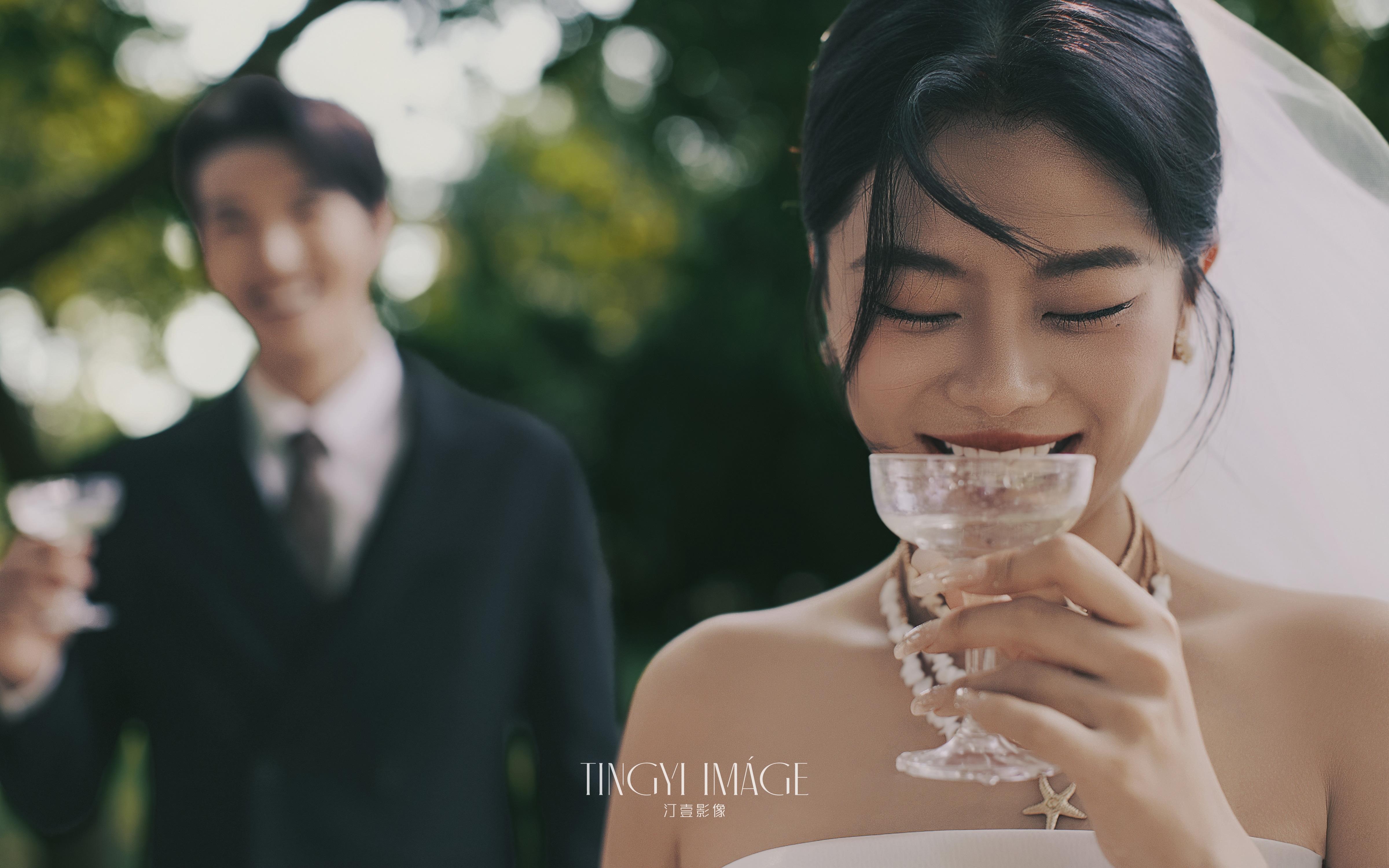 氢氧森系婚纱照|每一帧都是电影感