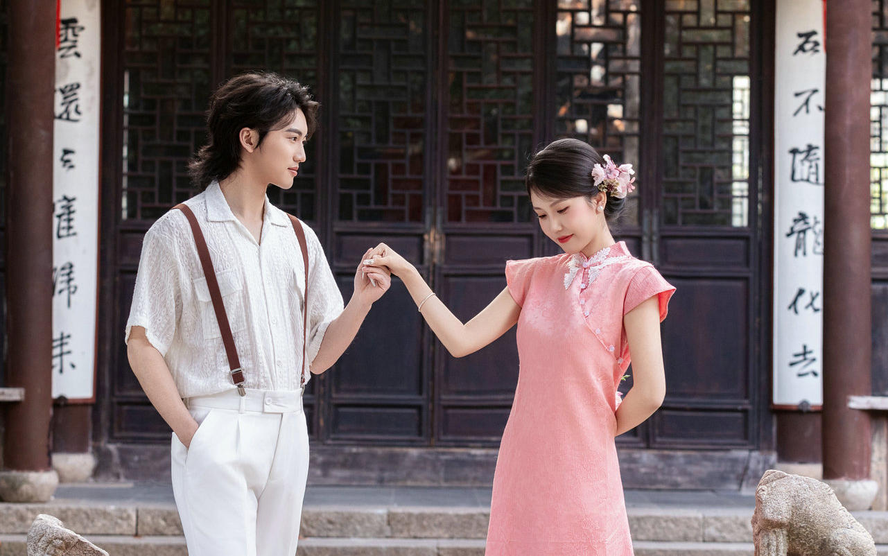 南風(fēng)知我意??在無(wú)錫拍超溫婉的民國(guó)婚紗照