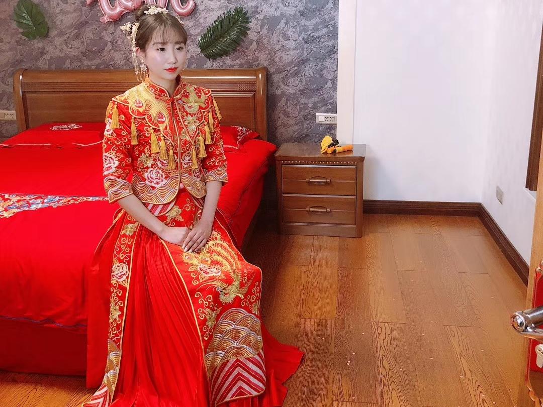 高资造型师（全天跟妆）+婚纱一套