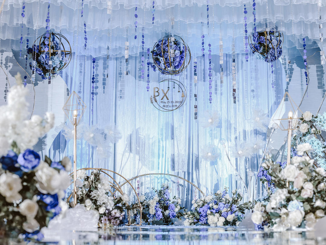 创意简约婚礼 四大金刚全包  送服装  送吊顶