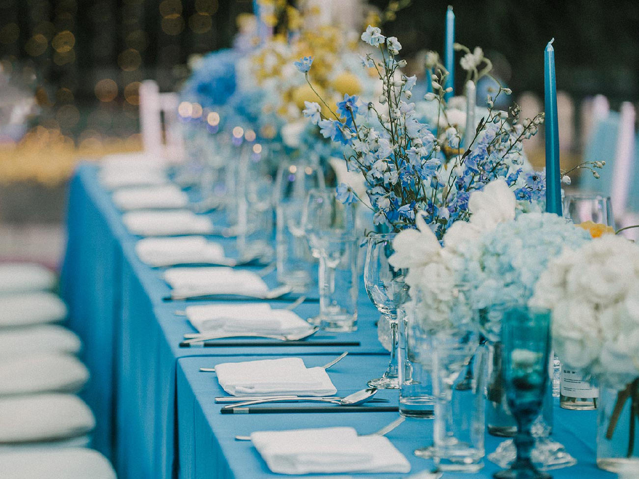 豪华布置系列资深人员团队+进口音响设备+户外桌椅