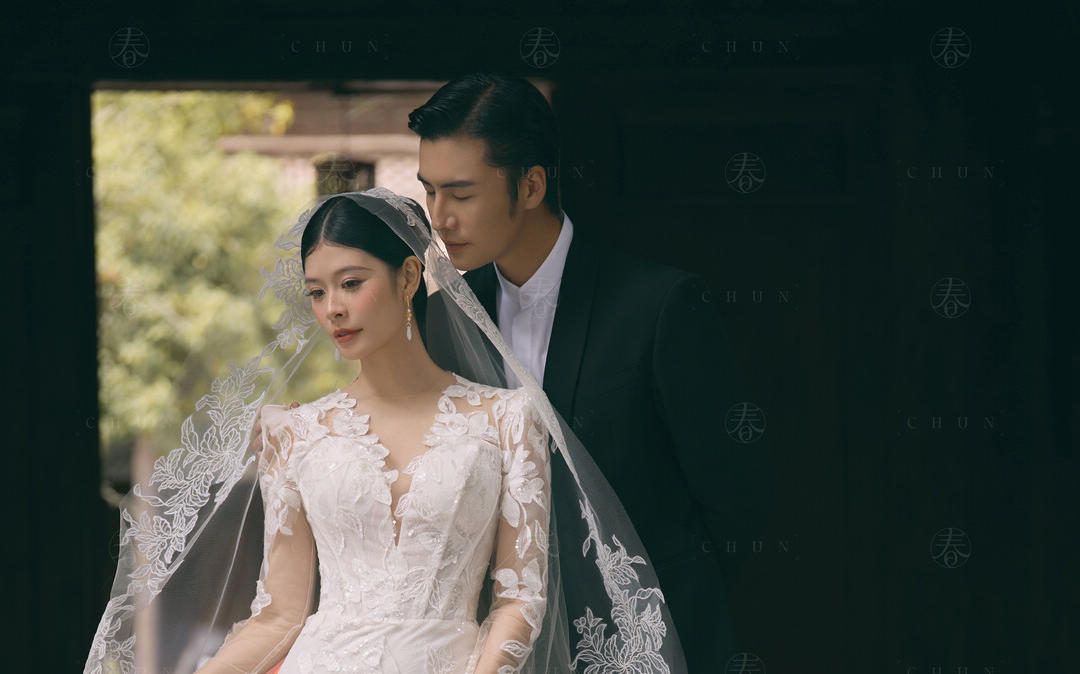 东方韵味的电影感婚纱照