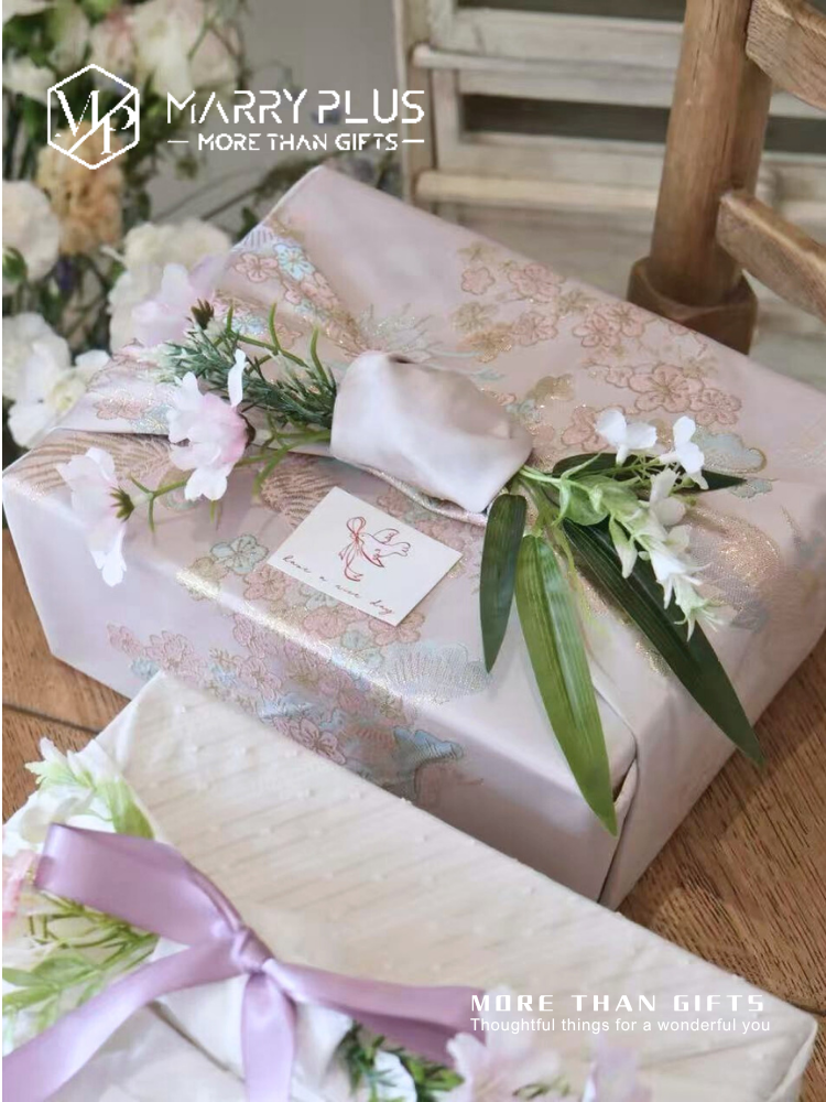 夏野-鹤舞梅间 结婚伴手礼伴娘粉色高档送宾客伴郎回礼闺蜜礼盒S2399