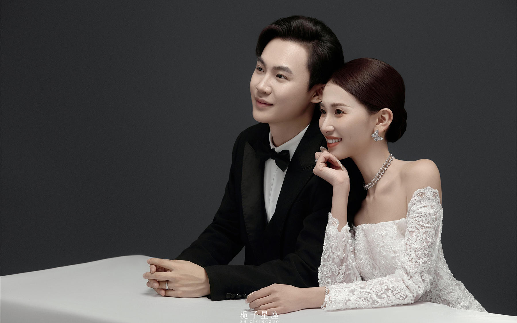 高級(jí)感室內(nèi)主紗婚紗照｜永不過時(shí)的極簡(jiǎn)浪漫?