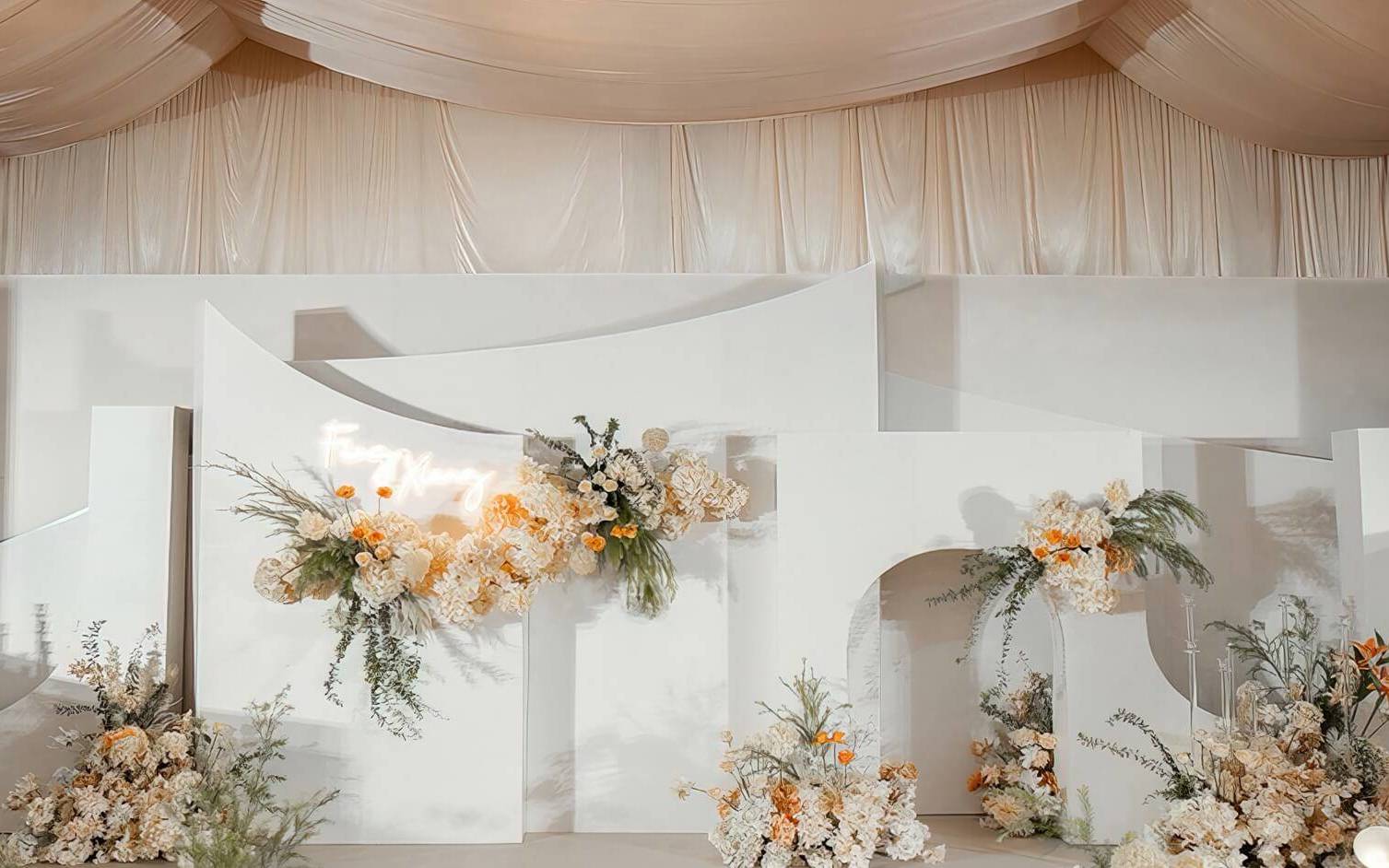 香槟色大棚婚礼