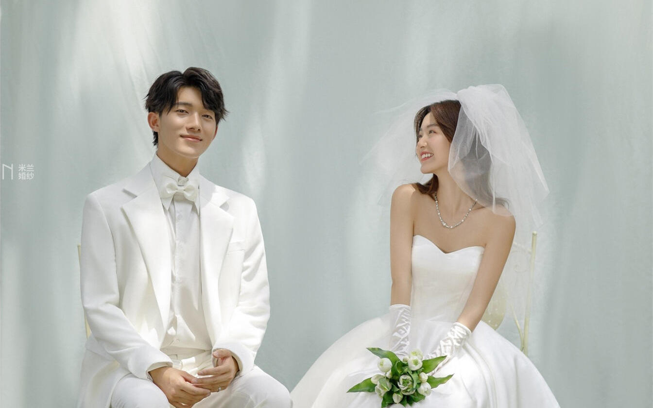 森系草坪婚紗照｜每一幀都是心動(dòng)的模樣