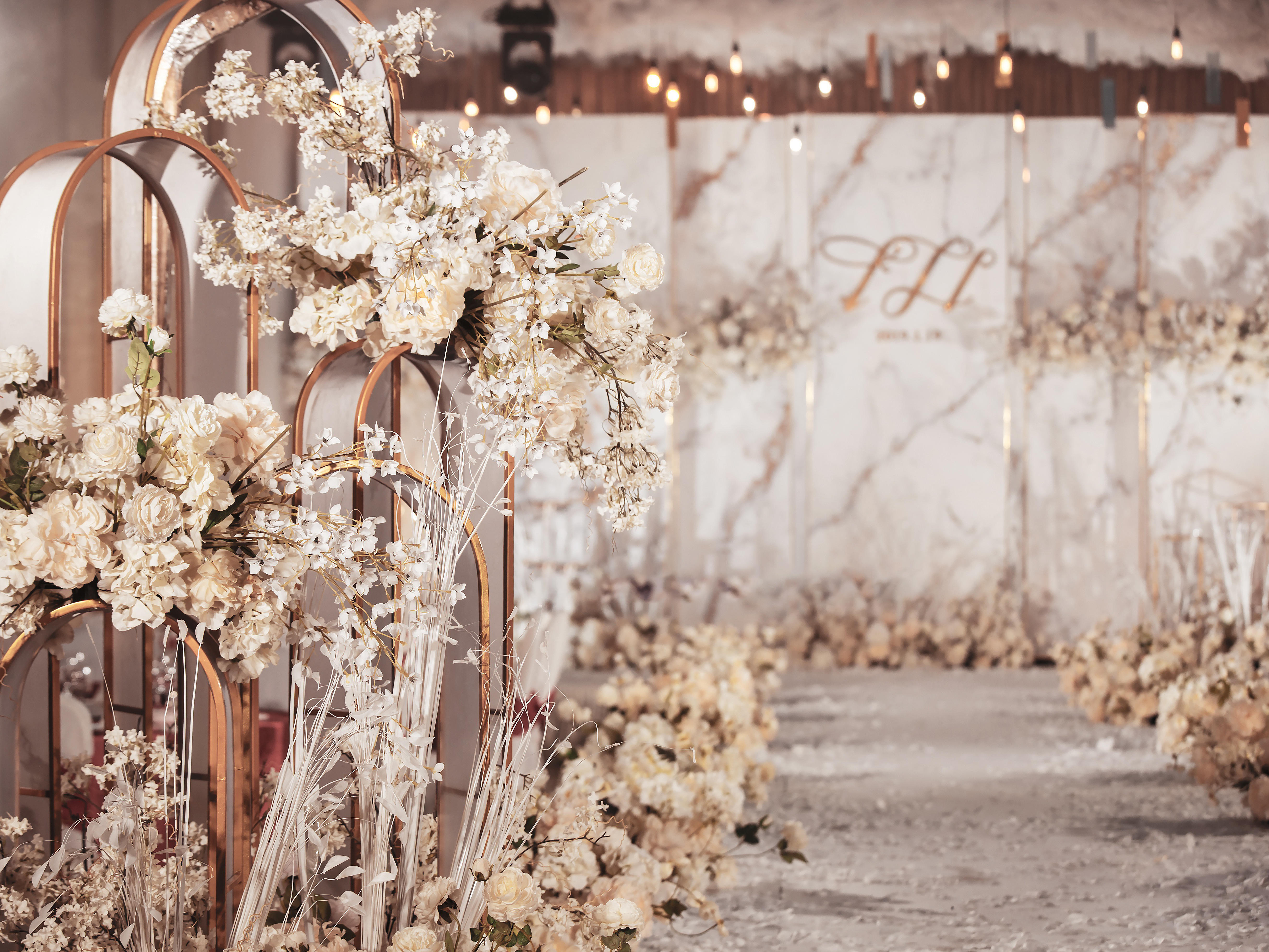 【十堰萝亚婚礼】香槟色西式婚礼 设计效果满分