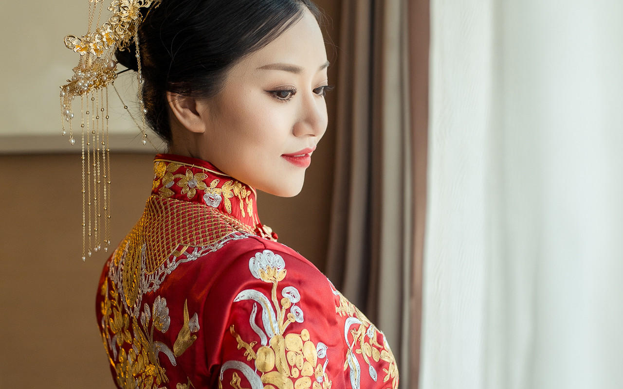 婉唐婚纱美学手袖秀禾分享