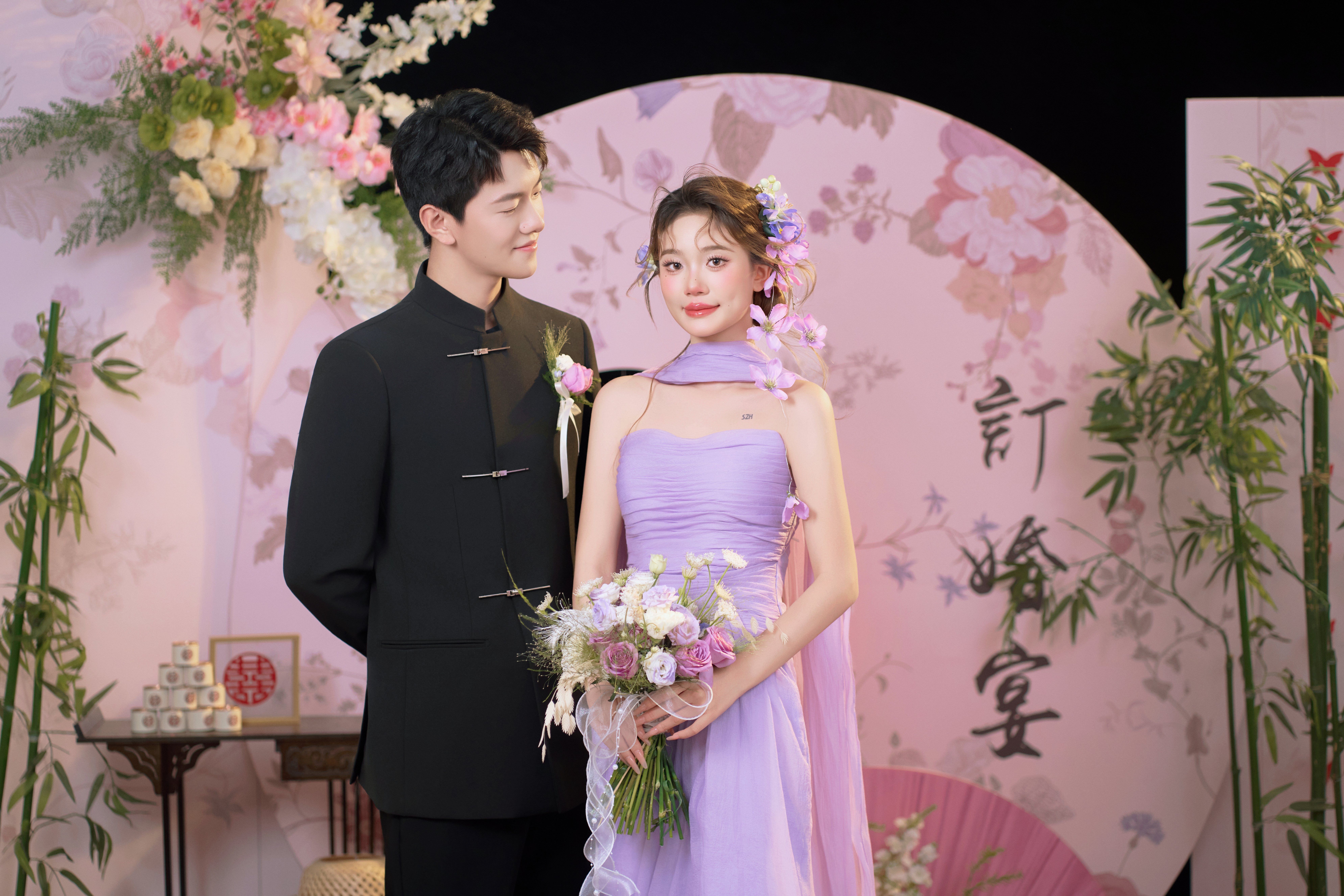 【預(yù)制訂婚照】場景布置丨禮服丨妝面丨造型