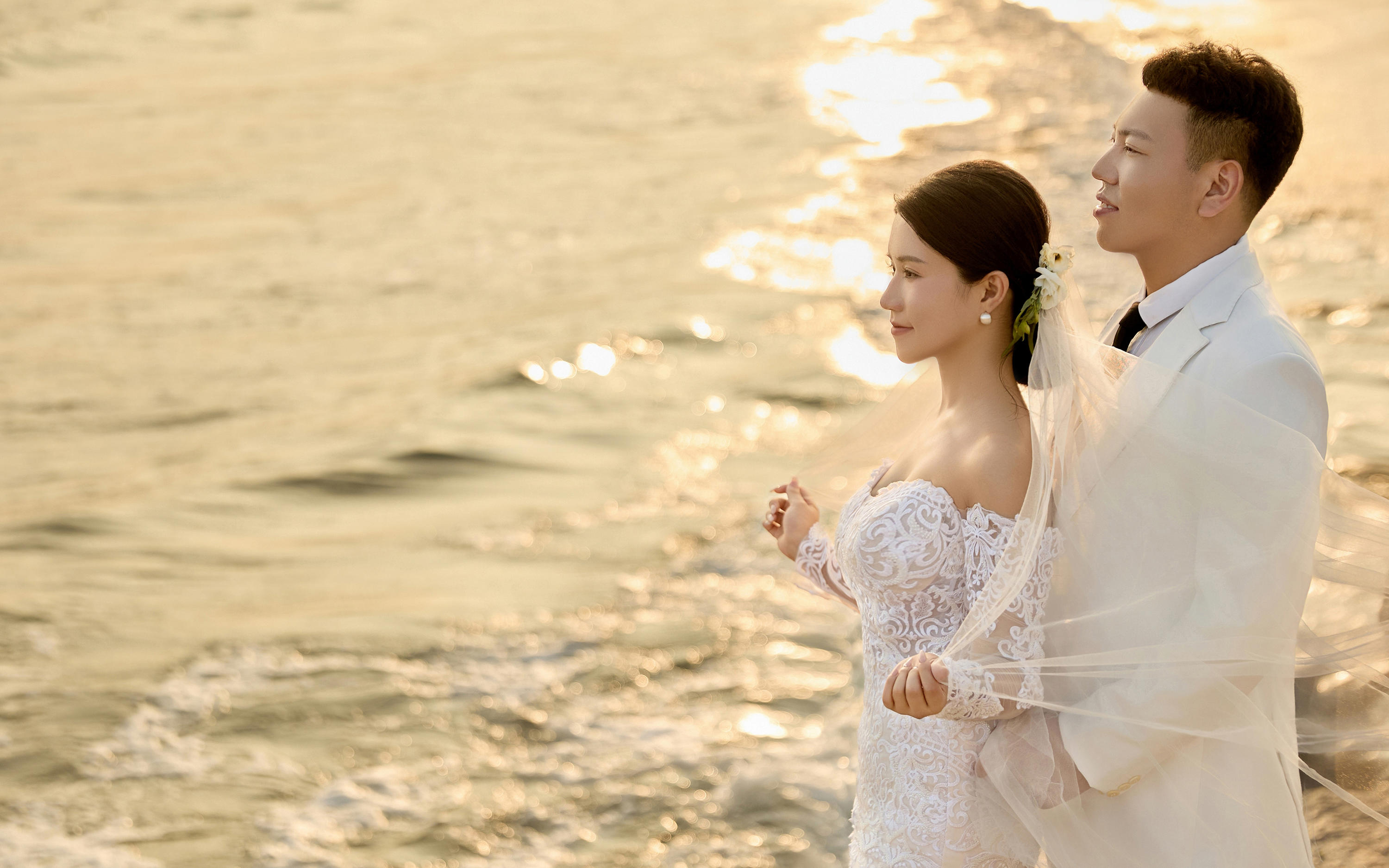 客片｜海边夕阳电影感婚纱照每一张都超氛围
