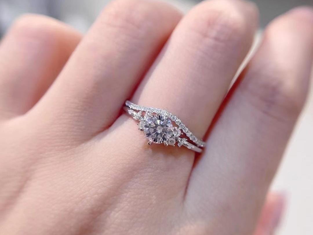 米兰珠宝——奢华钻石女戒