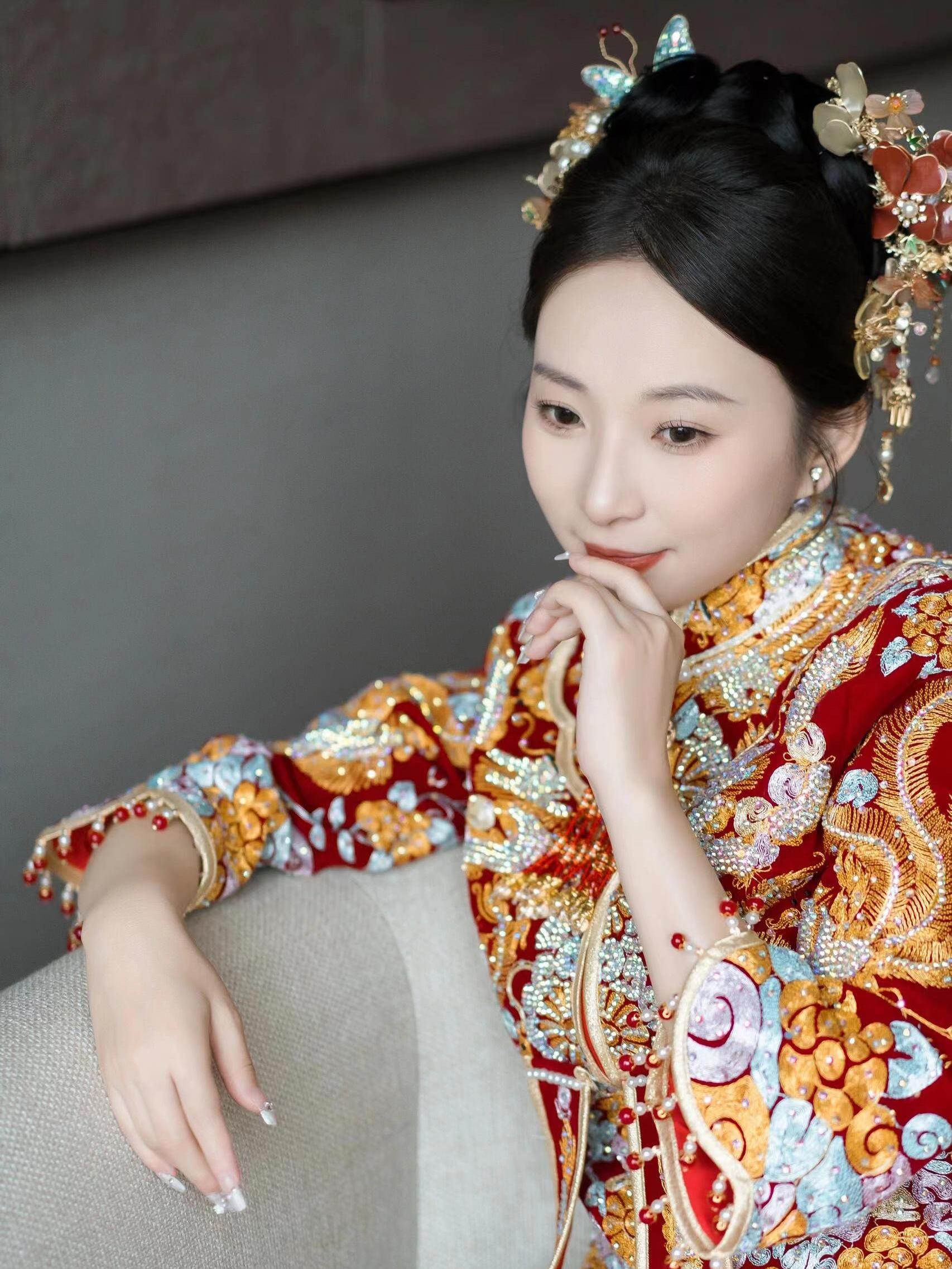 从芯美妆工作室 | 高级秀禾服造型