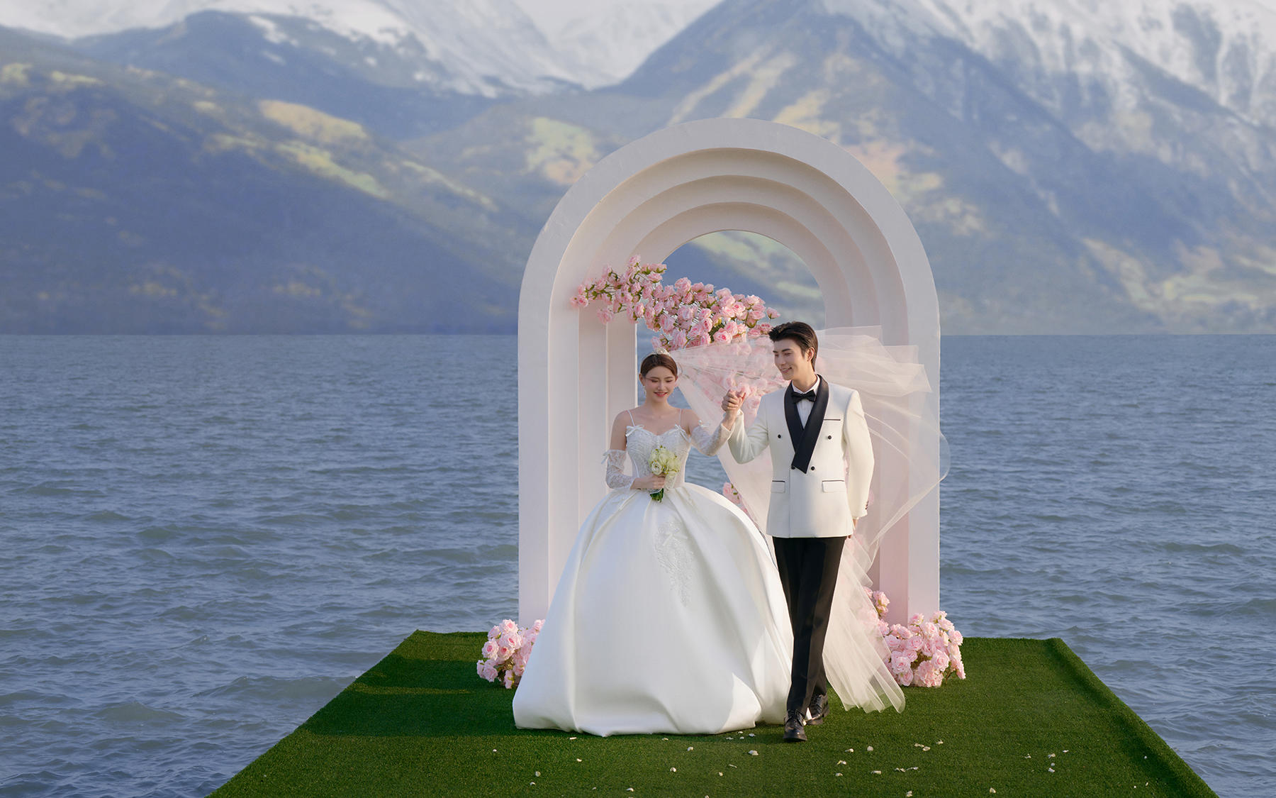 听海誓，许余生