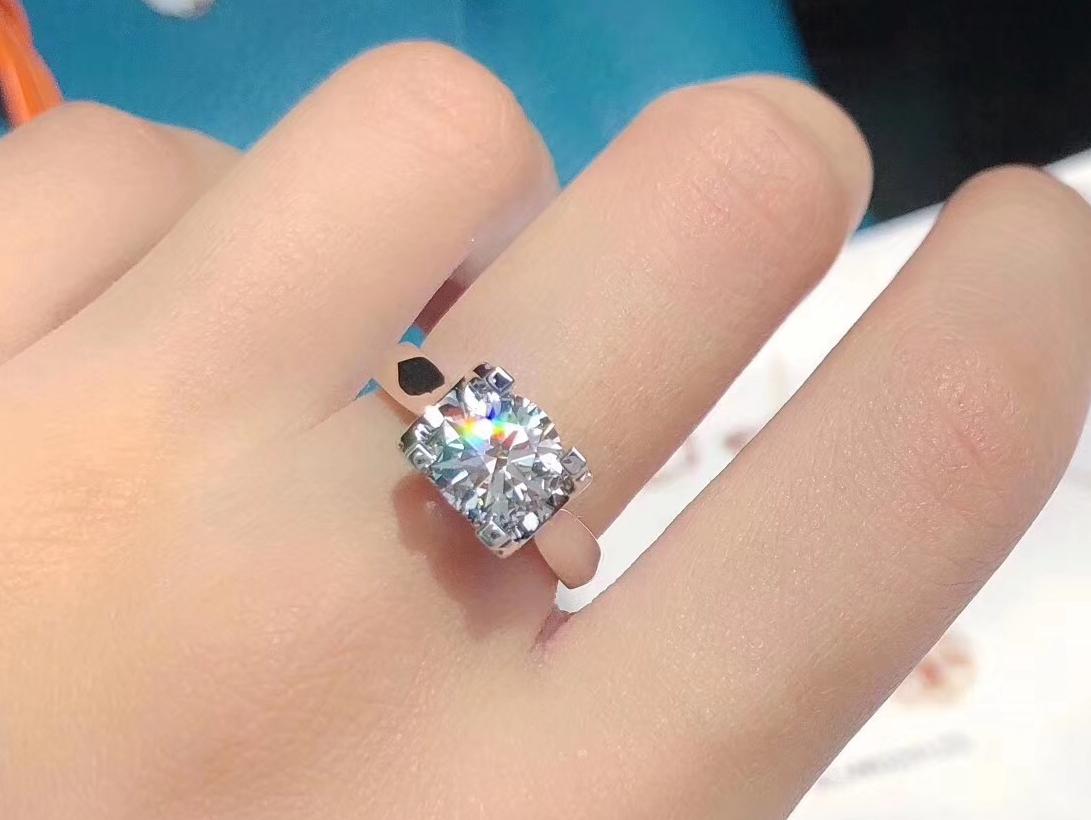 「时匠珠宝」钻戒 时尚小奢华四爪戒托款