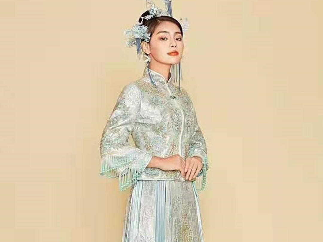 [圣柏莎]蓝色中式百褶秀禾服