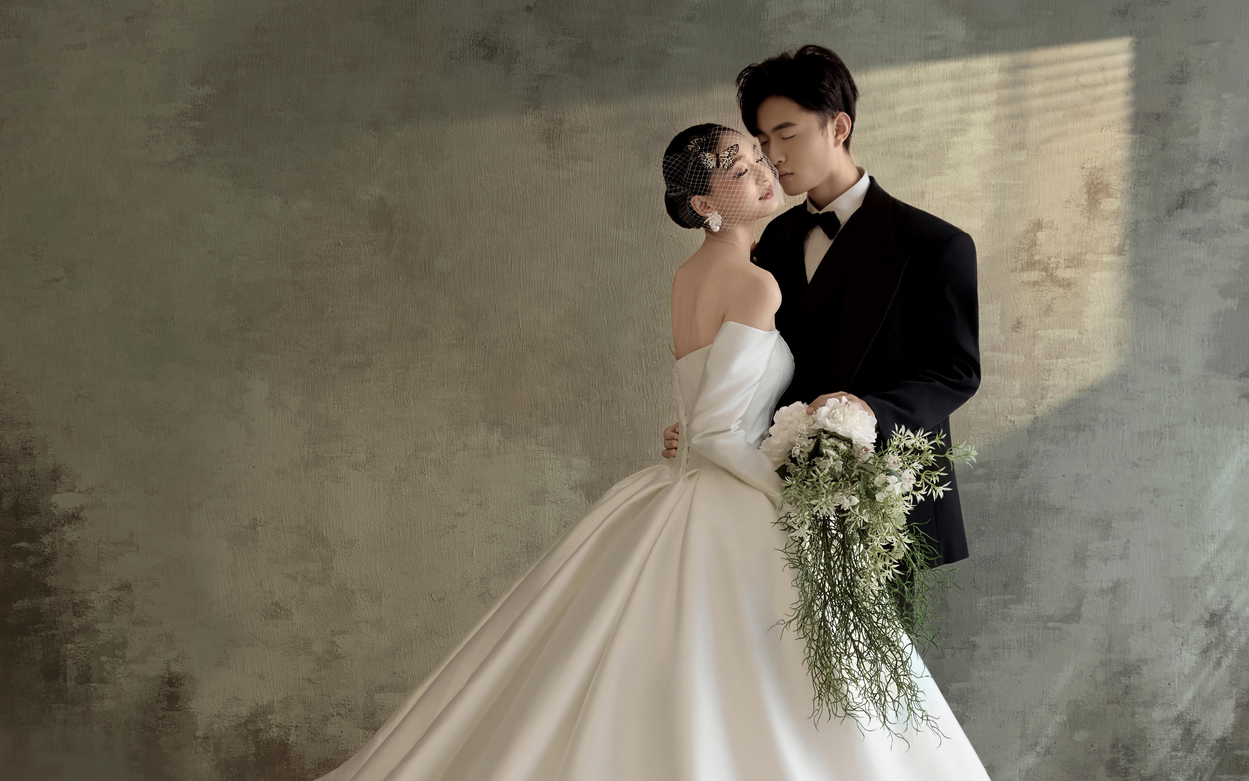 終于拍到了理想中的主紗婚紗照