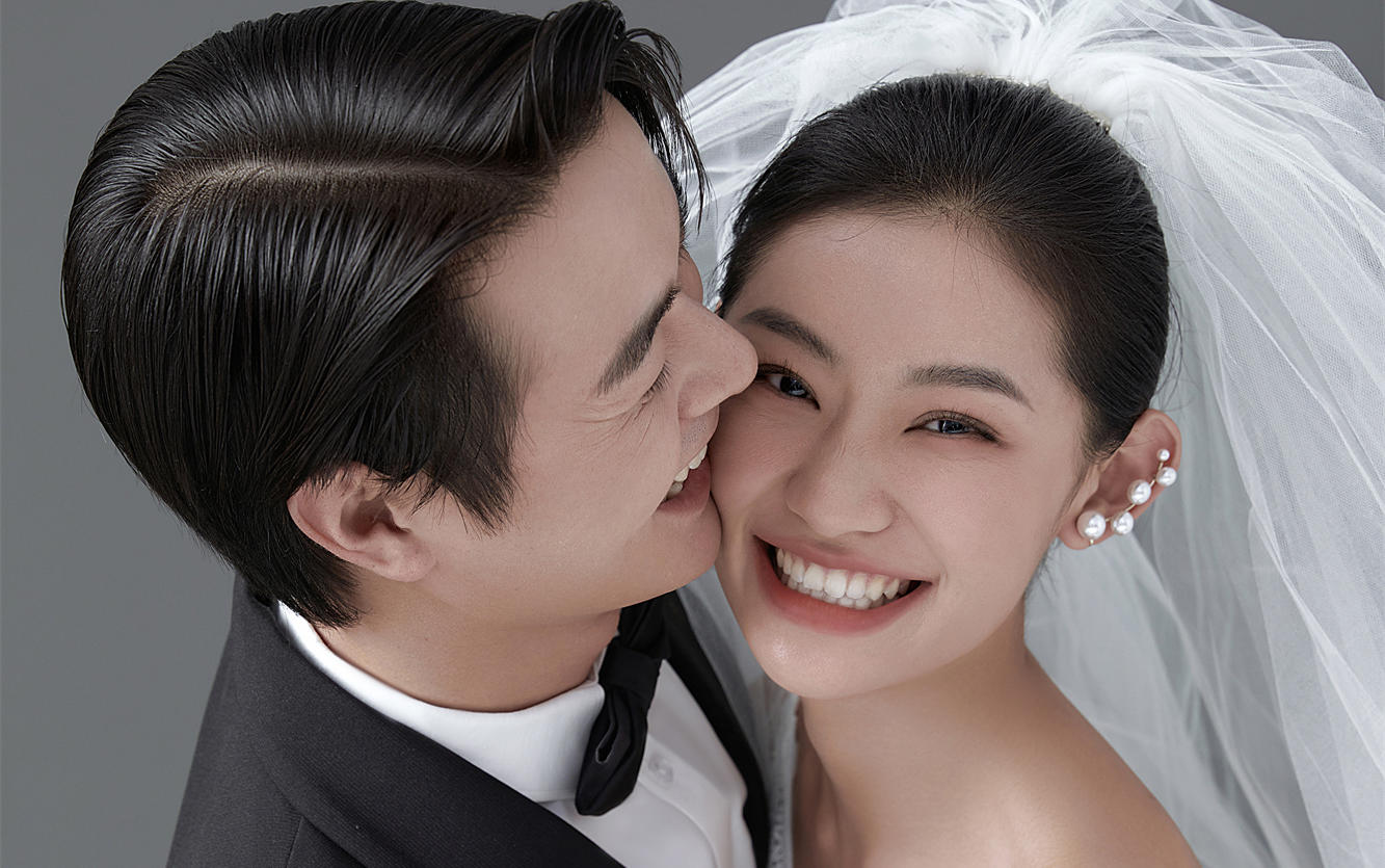 室内极简风韩式婚纱照
