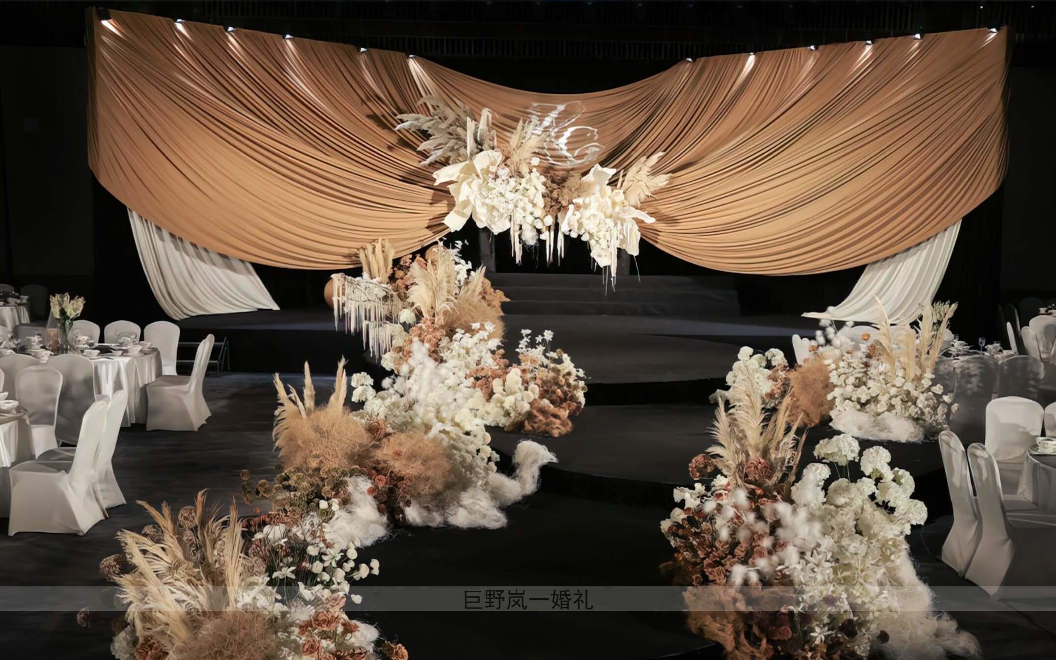 美拉德色系布藝造型婚禮