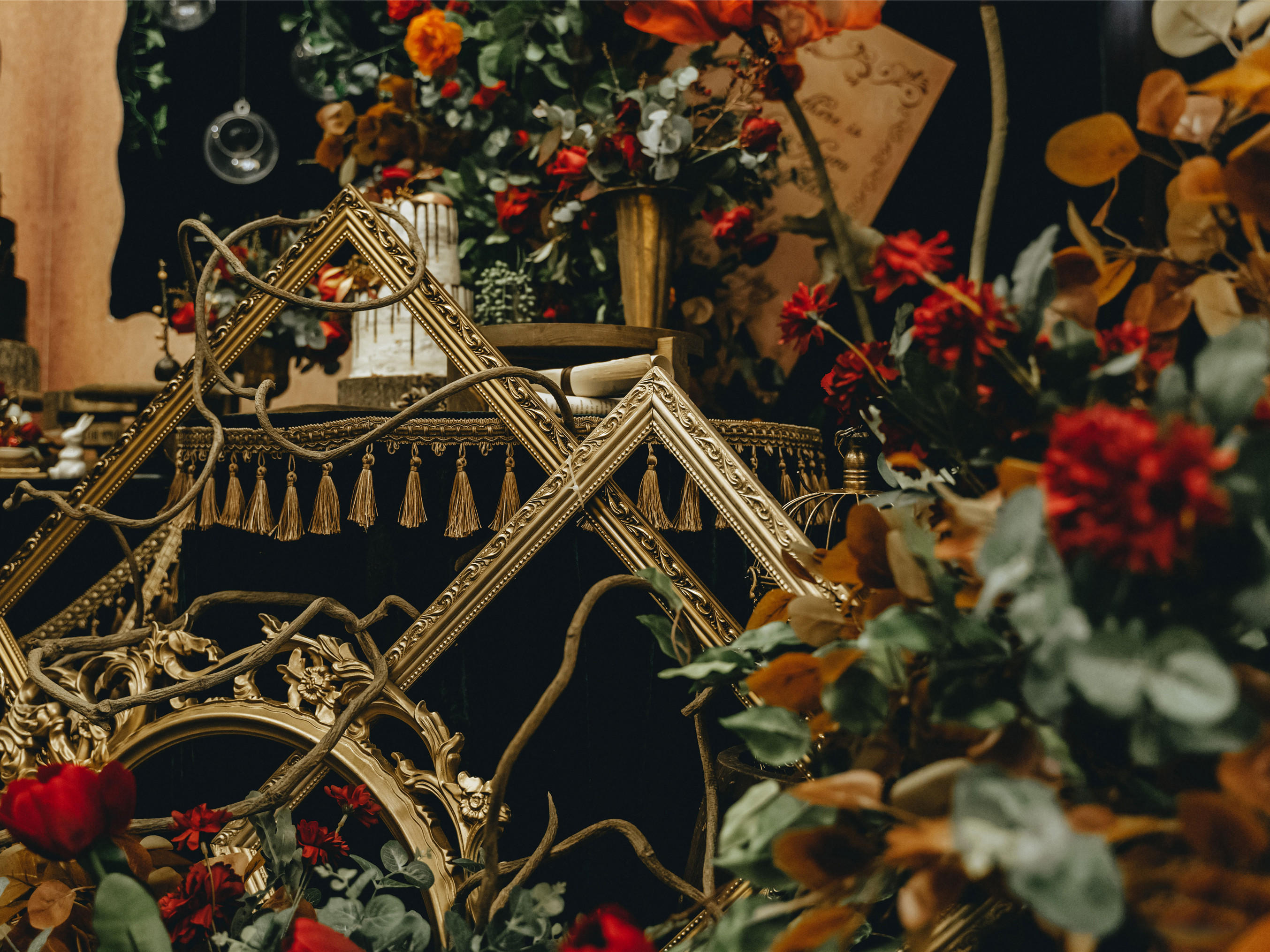 写进千山落笔是你 书尽泛黄扉页是你