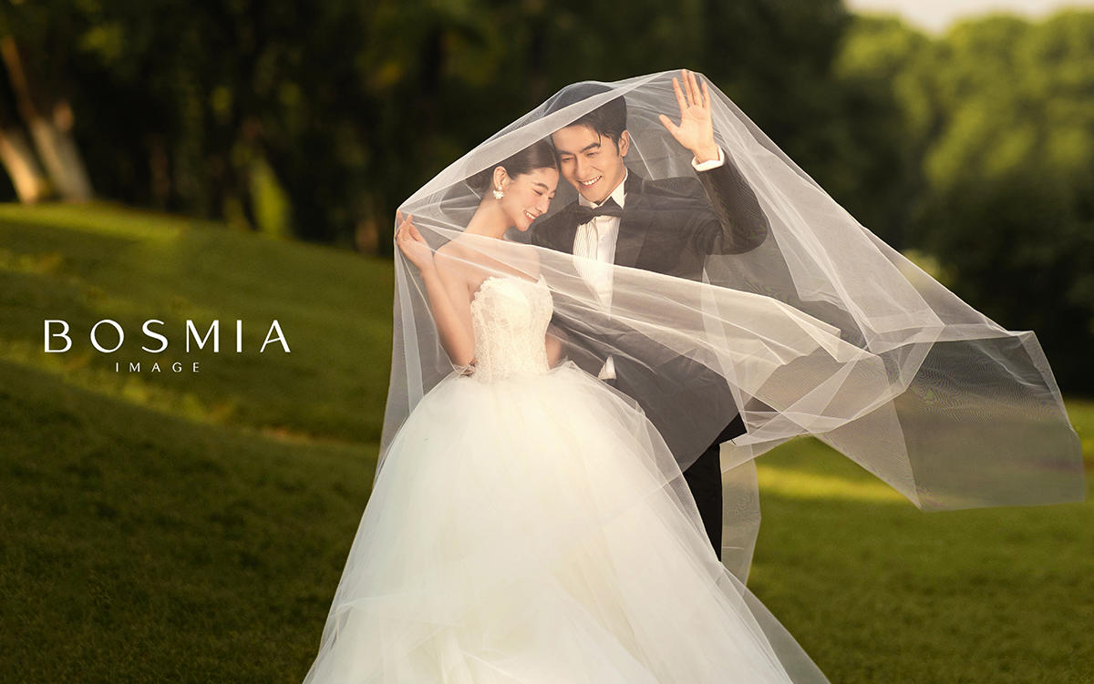 【草坪系列】氛围光影草坪婚纱照