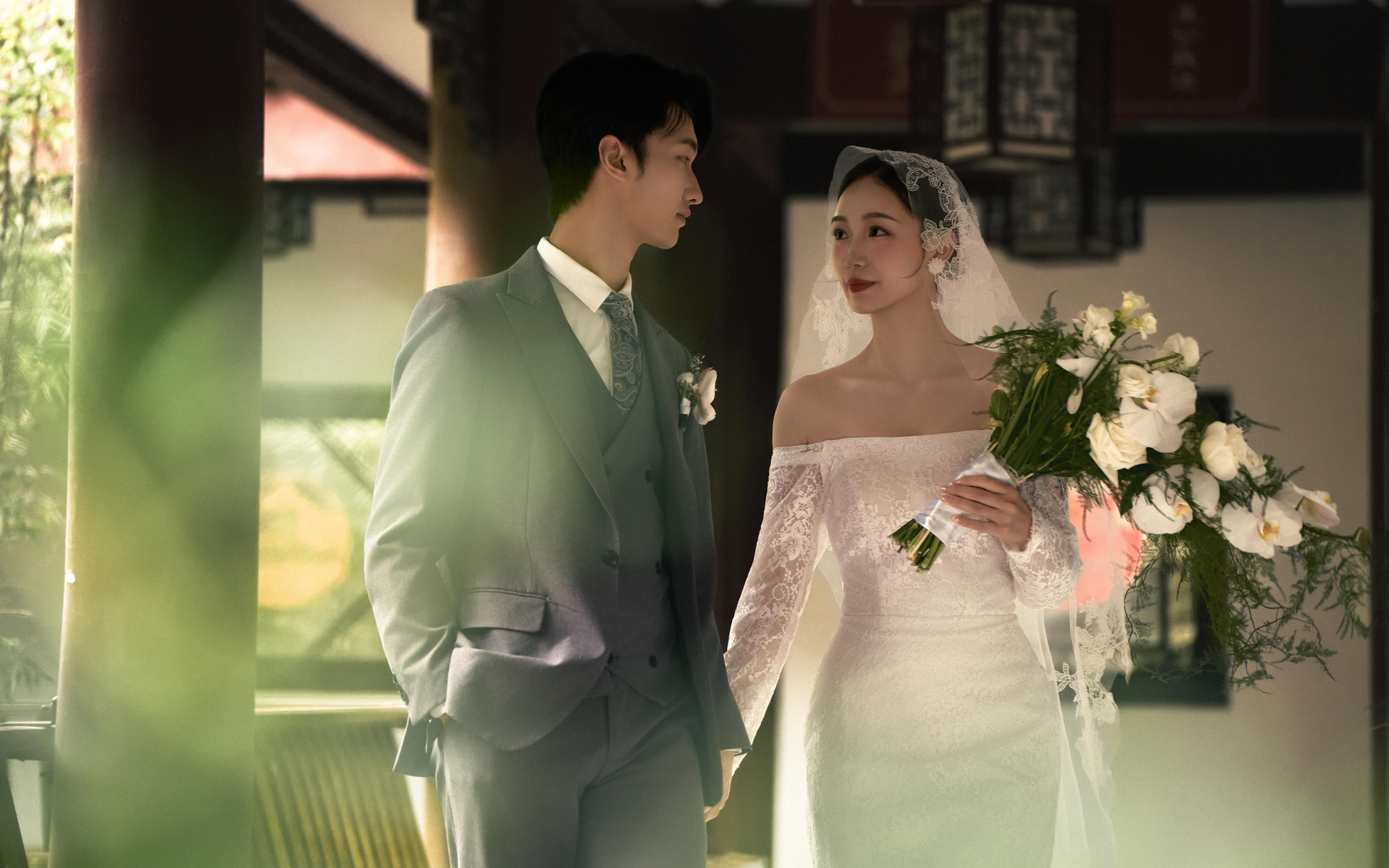 信我姐妹们！新中式园林婚纱照才是审美鼻祖