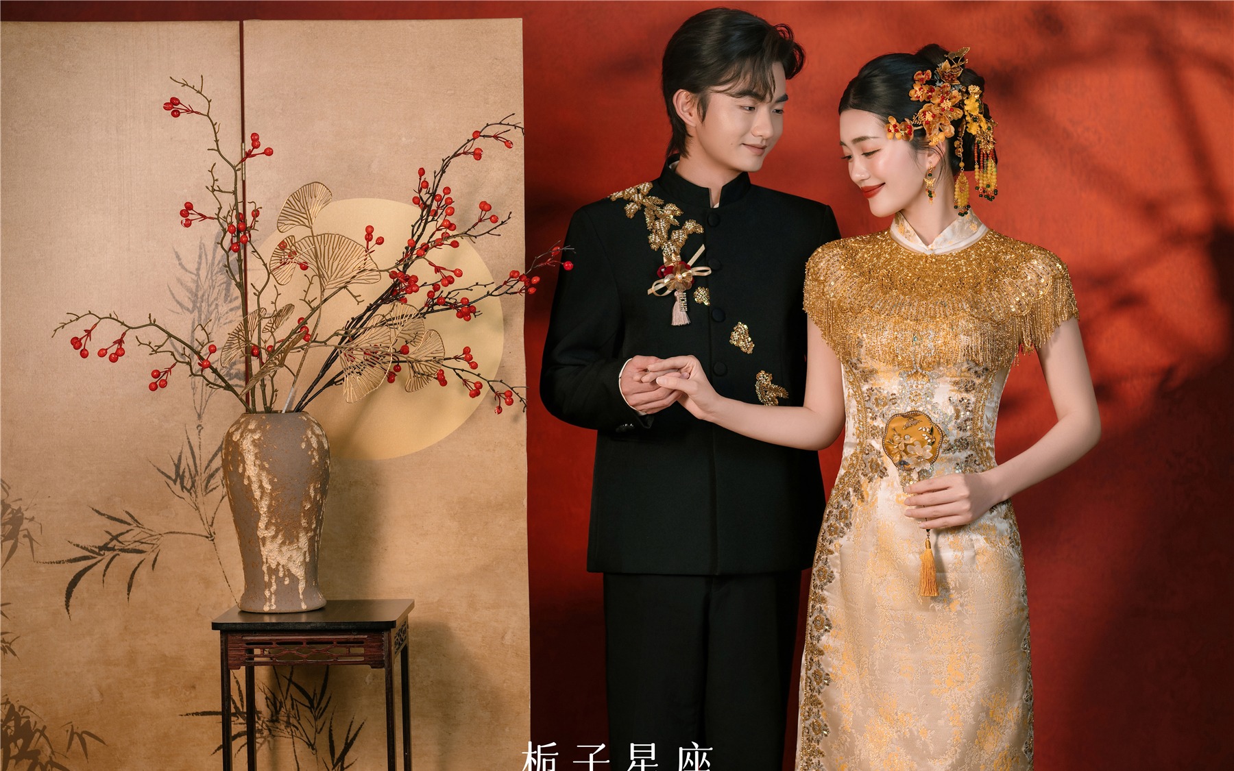 鎏金岁月里的东方美｜新中式旗袍婚纱照，一眼沦陷