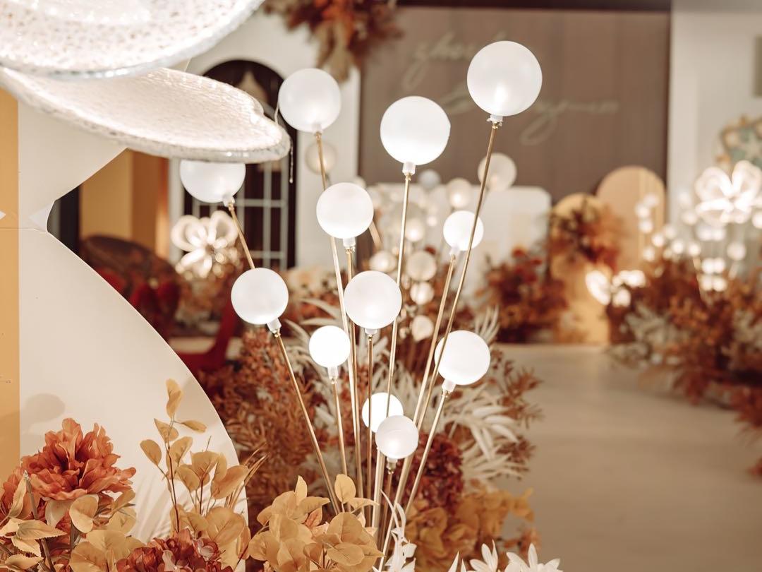 秋色系婚礼橙色和棕色的相遇