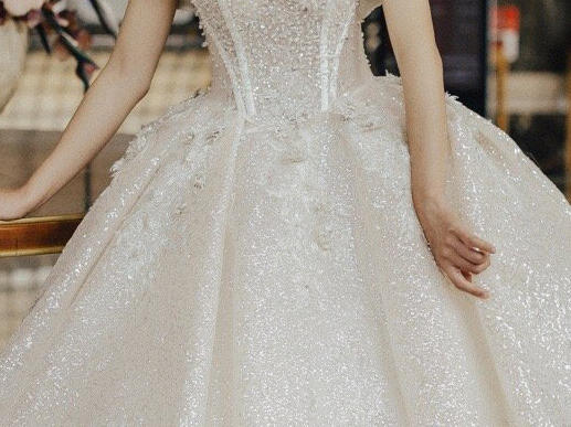 【达令】宫廷奢华婚纱套系8件套