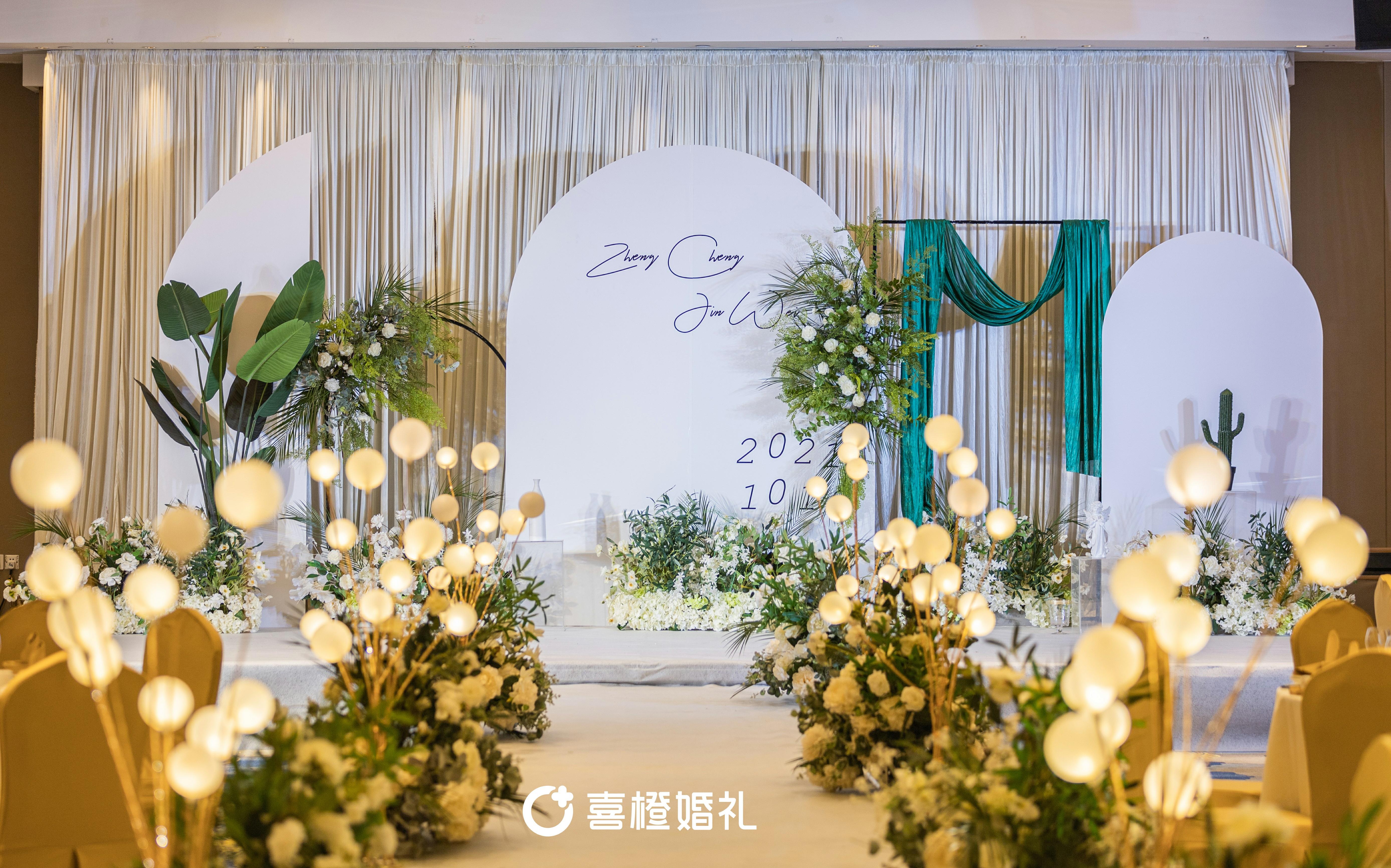 性价比高/白绿色简约婚礼