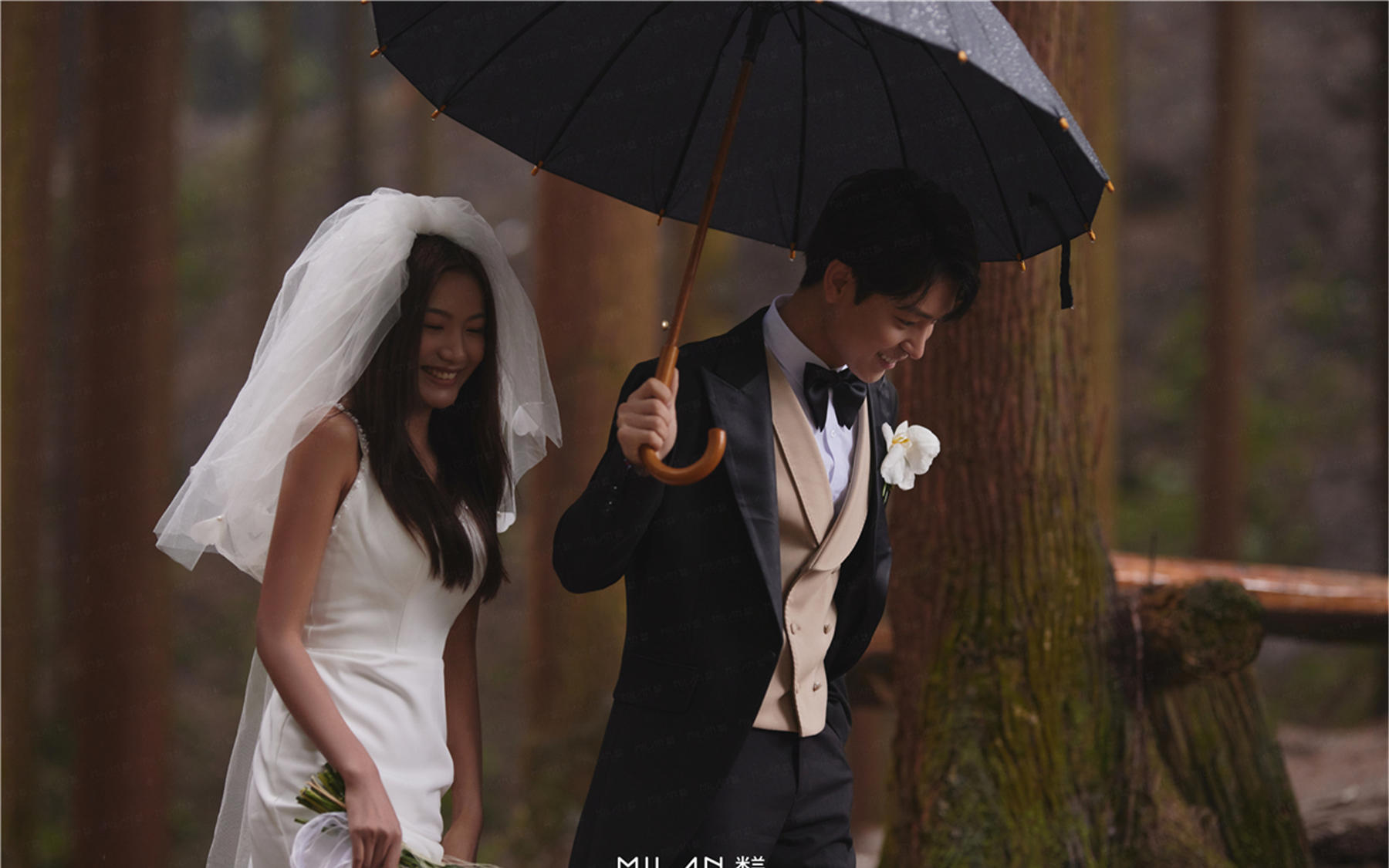 雨天的林間秘境，藏著我們的愛(ài)情故事