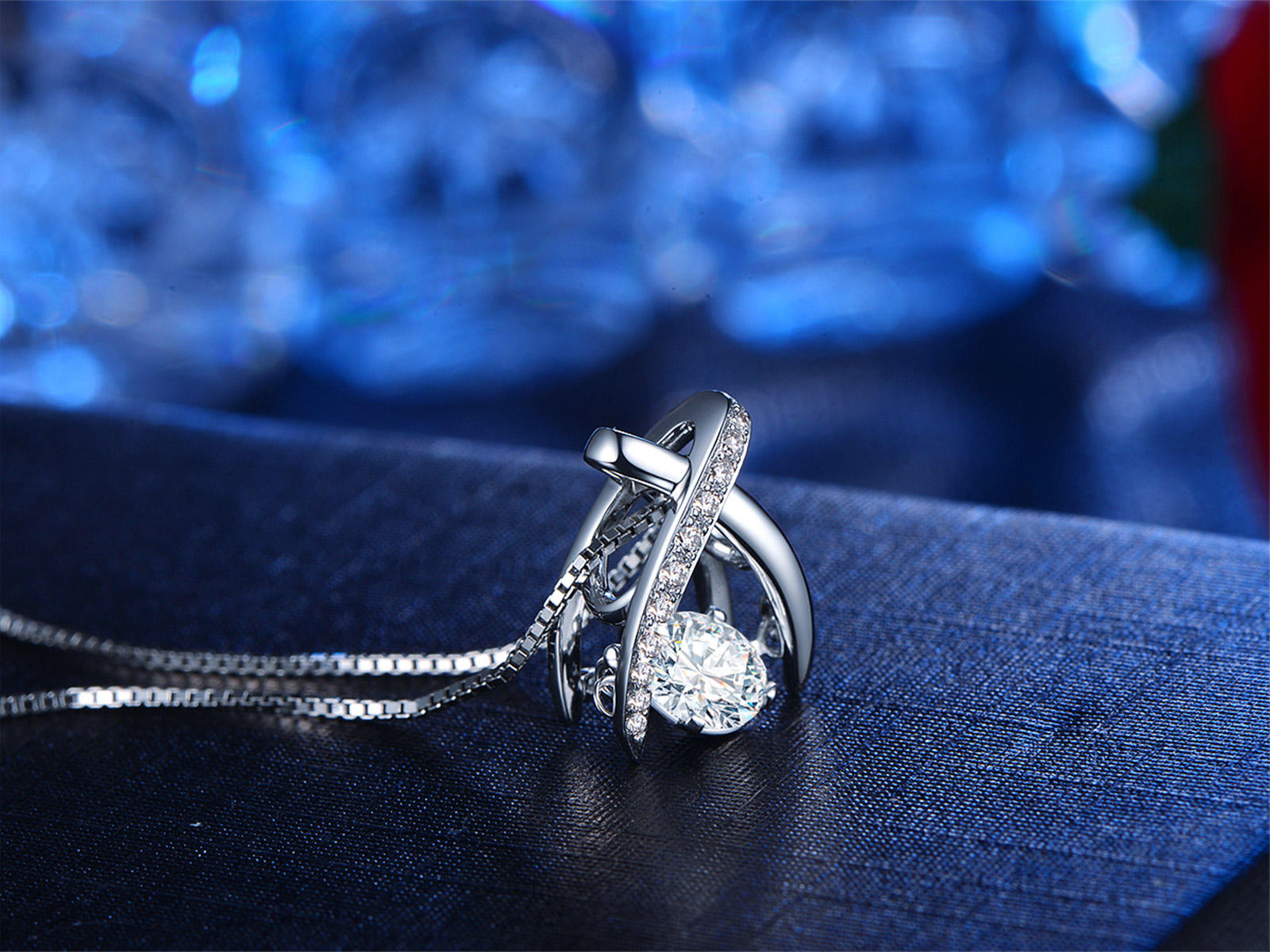 新店开业！特惠晴彩吊坠+铂金项链套装