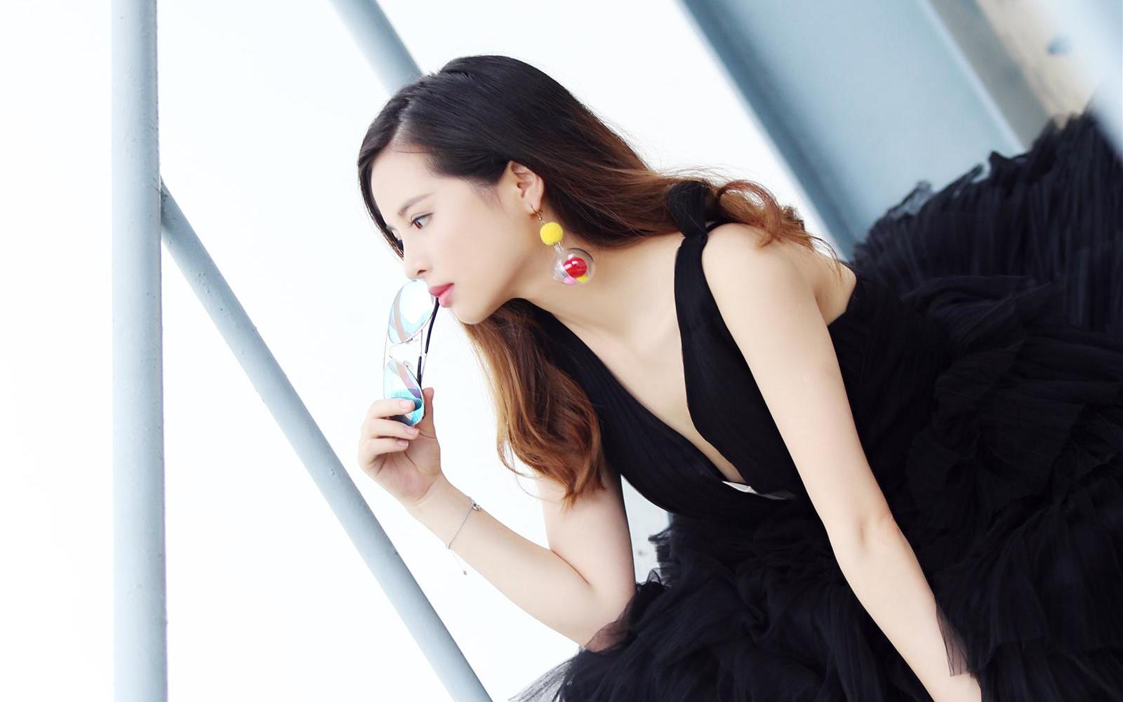 艾薇儿婚纱摄影工作室写真照客照系列