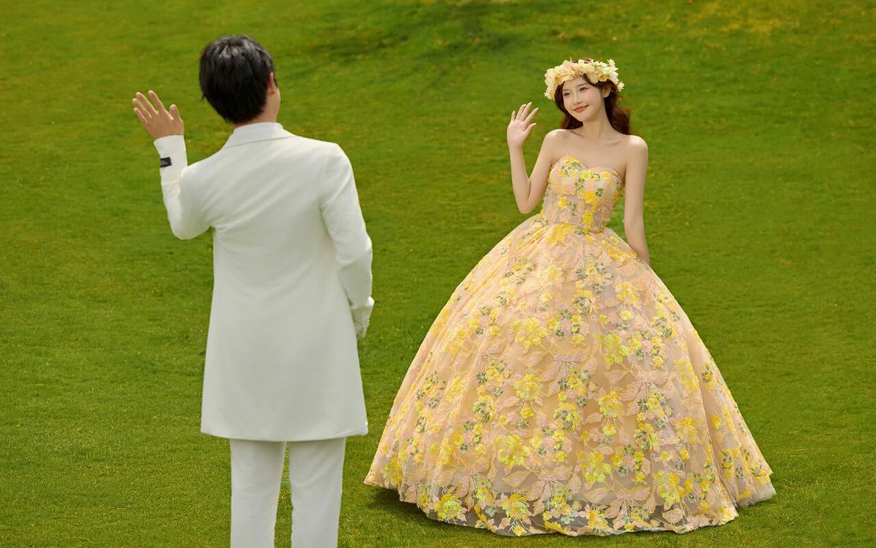 【森系公主风婚纱照你想变身精灵公主吗？】