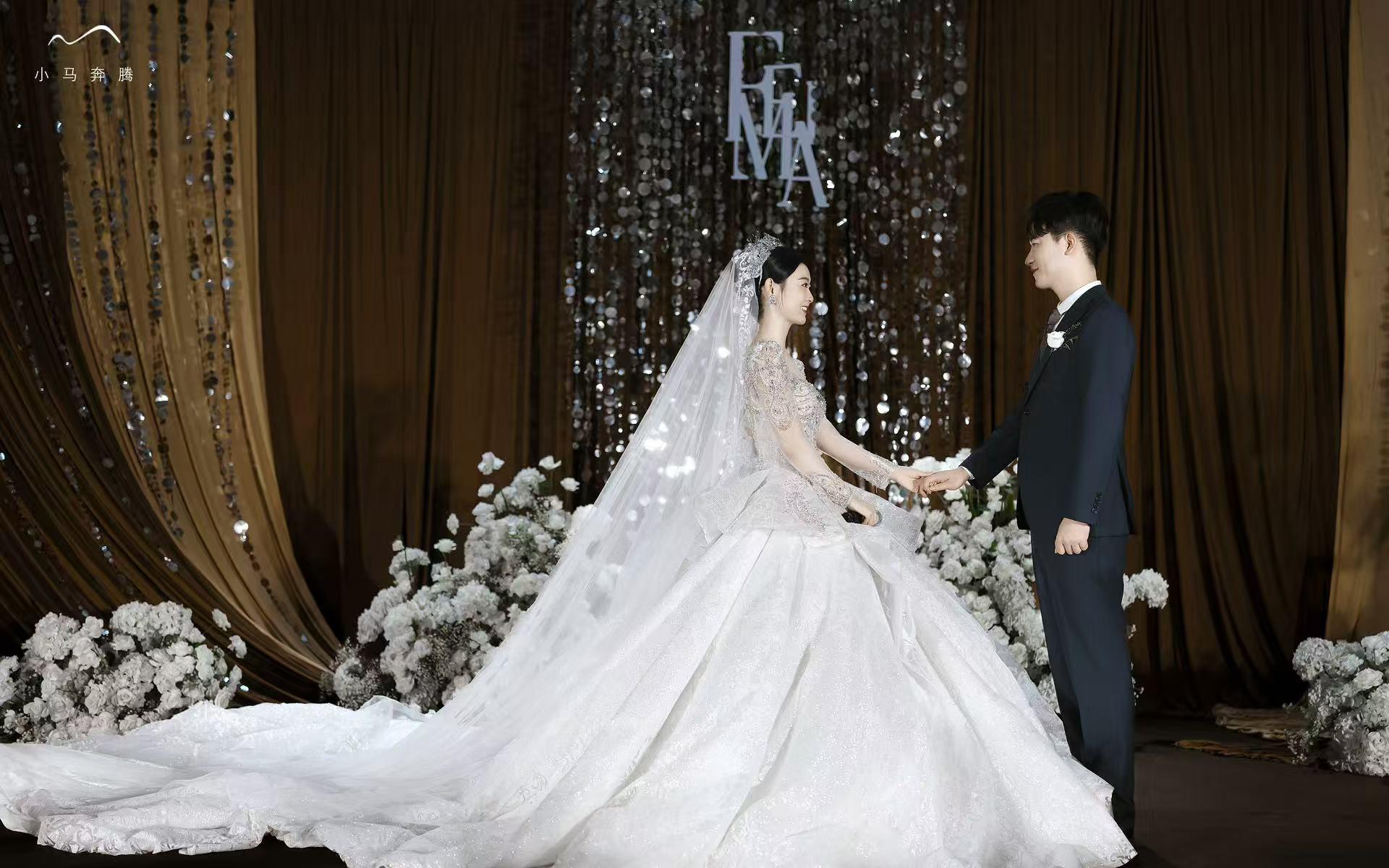 日照婚礼|超出片的焦糖色系婚礼