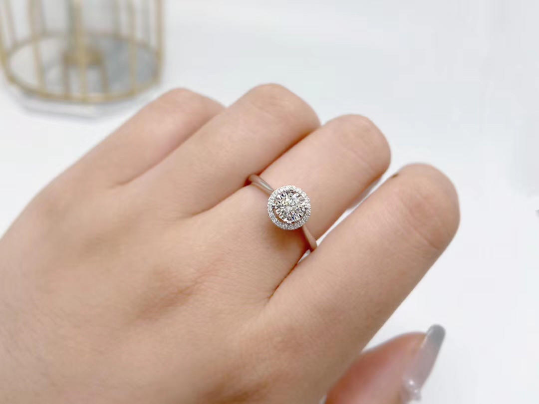 车花片---圆形围钻钻戒