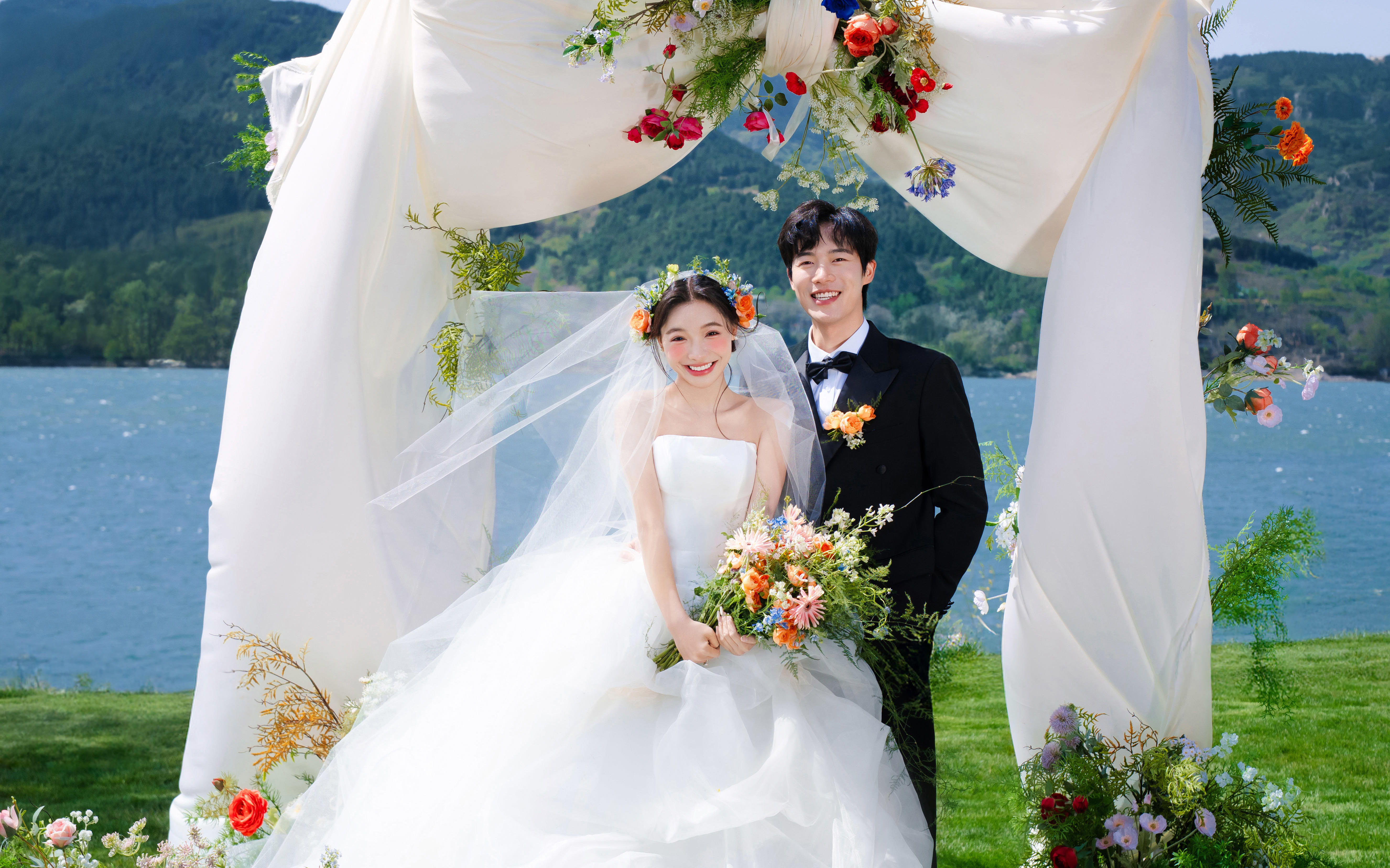 草坪婚纱照|目的地婚礼|大连婚纱照