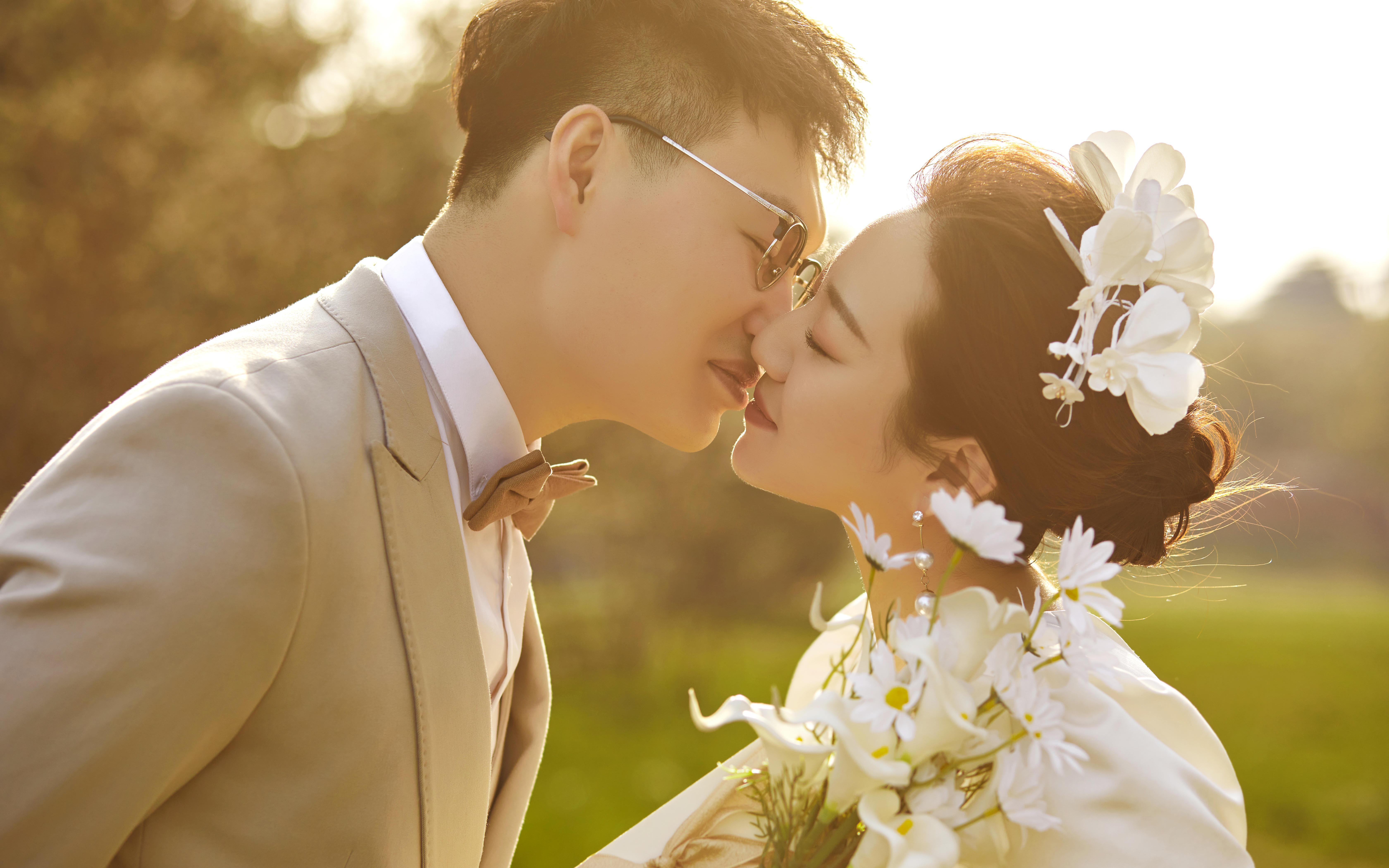 草坪森系婚紗照