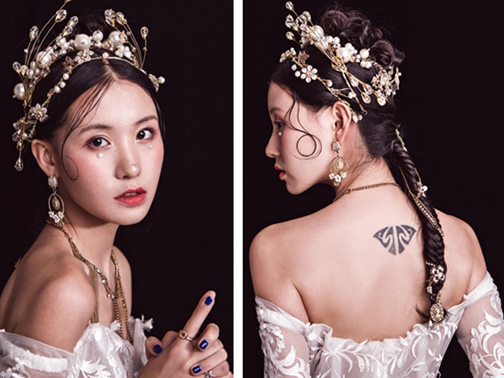 婚纱跟妆_婚纱跟秀禾服同款发型