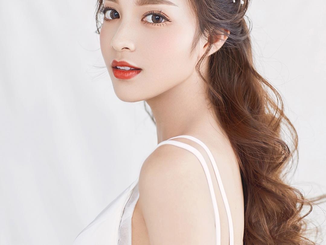 【花嫁妆造】首席化妆师全程跟妆+亲友 套系C