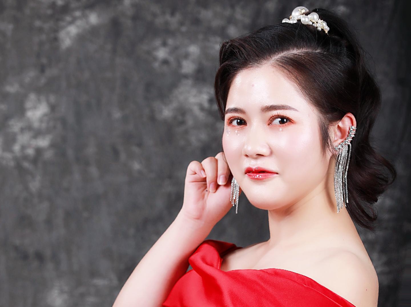 【爆款高端套系】出门纱+大拖尾+秀禾+回门礼服