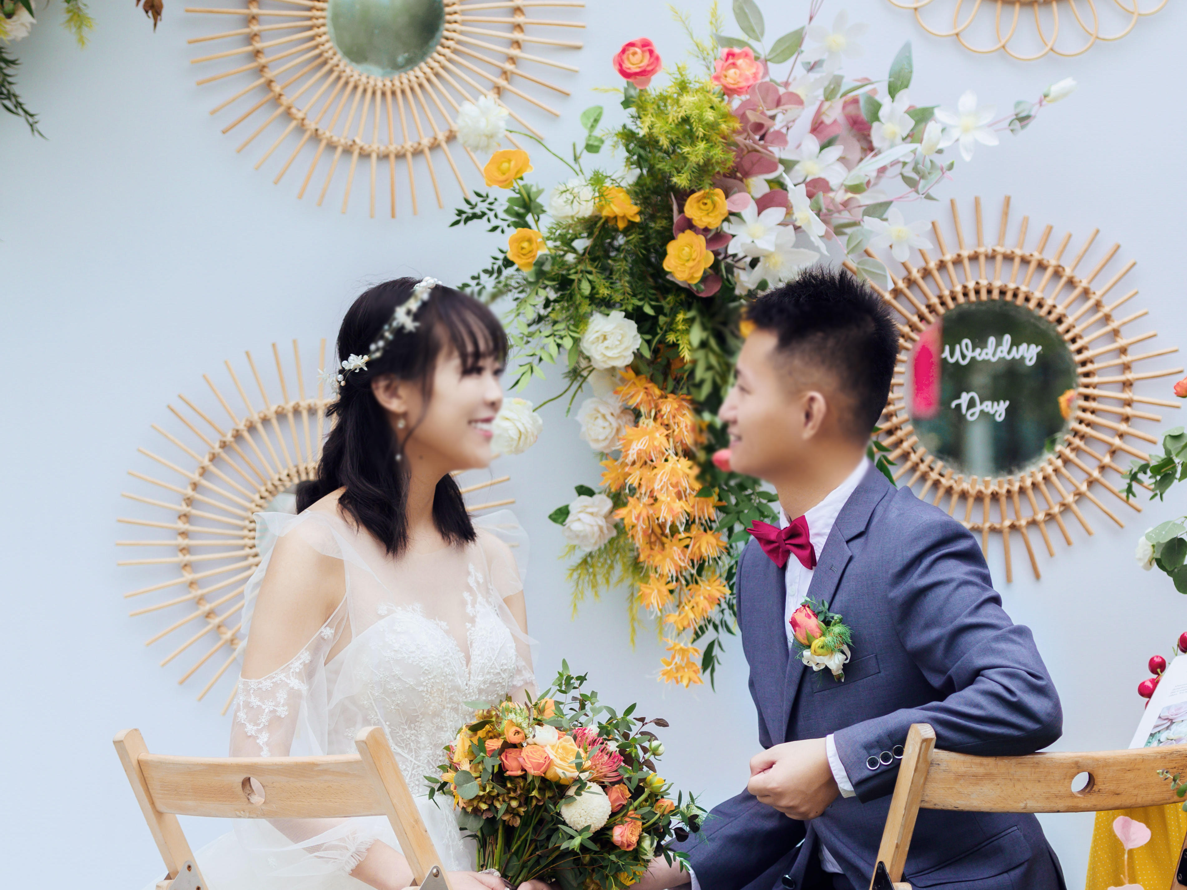 轻奢唯美户外婚礼鲜花+仿真花+四大金刚+西服抵用