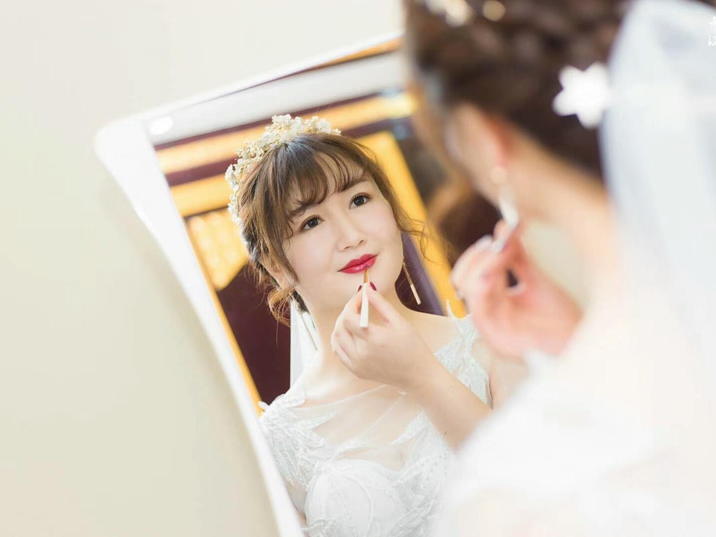 【店庆活动】全程跟妆3妆3造+ 秀禾+拖尾+礼服