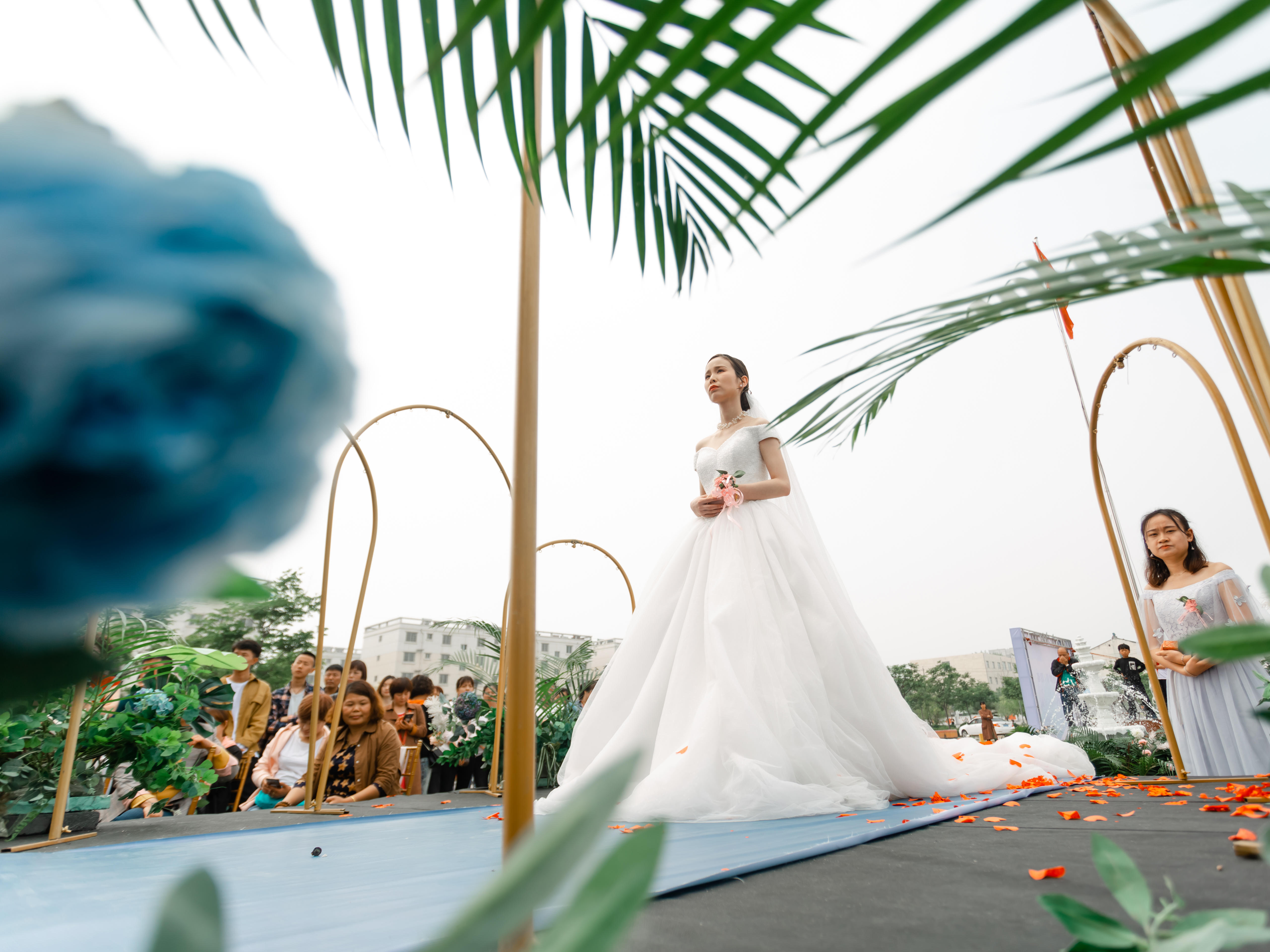 【艾特米婚礼】兴平市 小阜新村广场 蓝色渐变