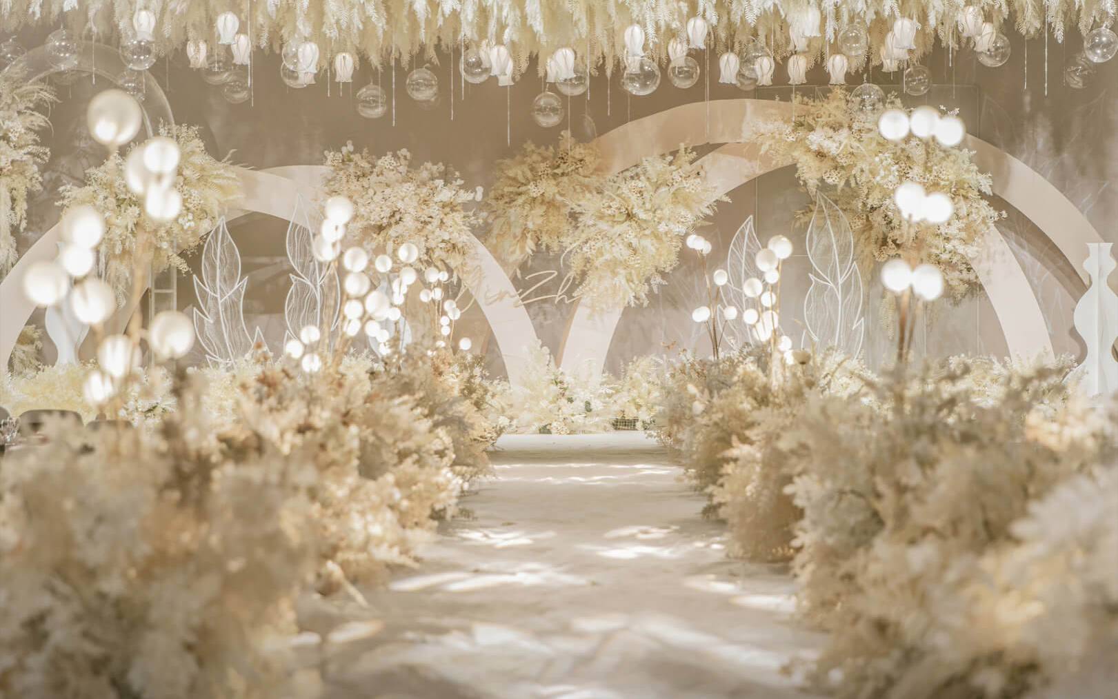 {爆款}一价全包婚礼+全新婚纱礼服+三大金刚