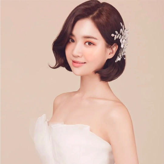 短发韩式新娘造型  韩式新娘妆容