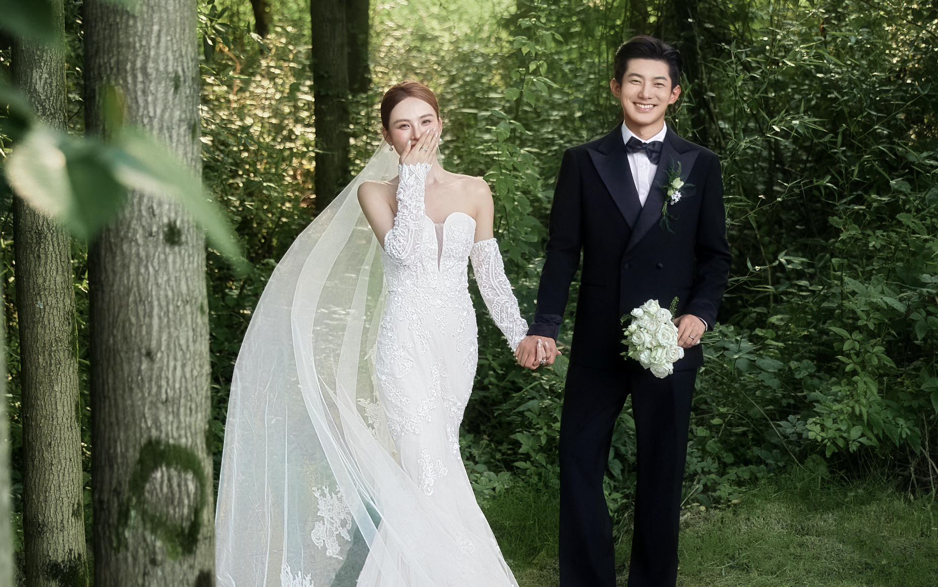 氧气感森系婚纱照，满眼都是绿意与温柔