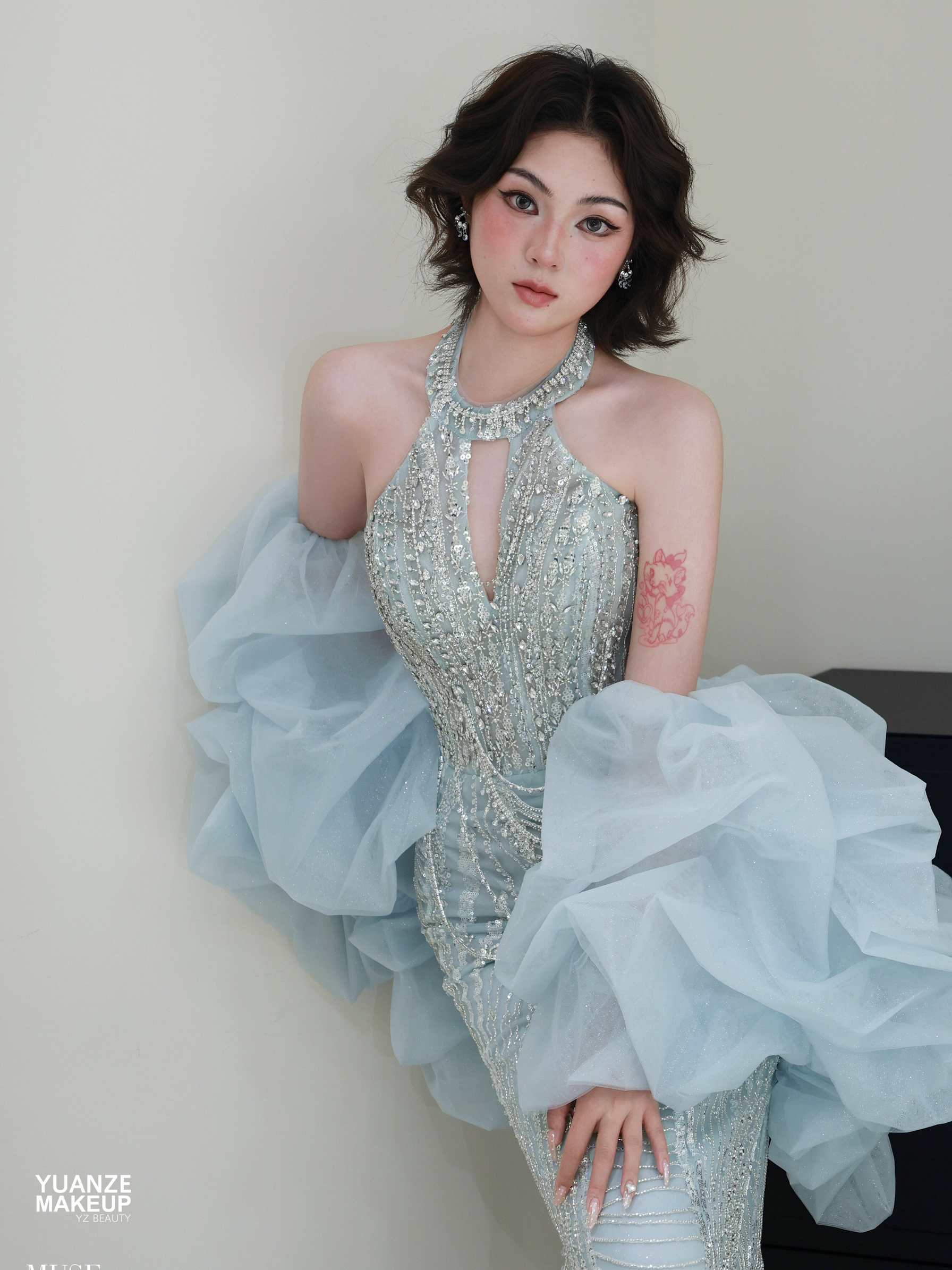 鱼尾短发新娘