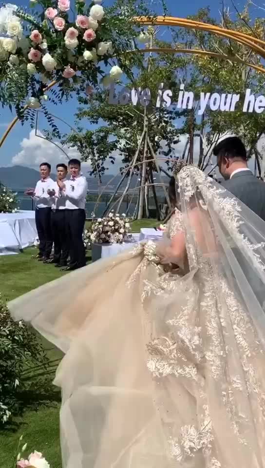 总监化妆师婚礼12件套餐服务