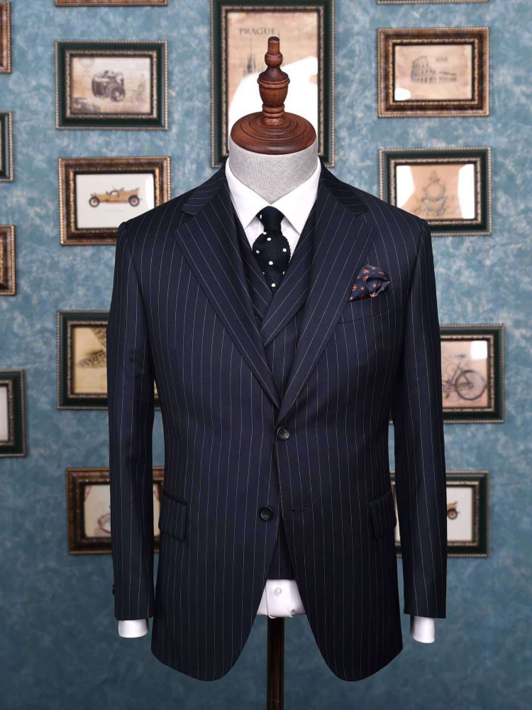 HUNTSMAN藏蓝条纹西装